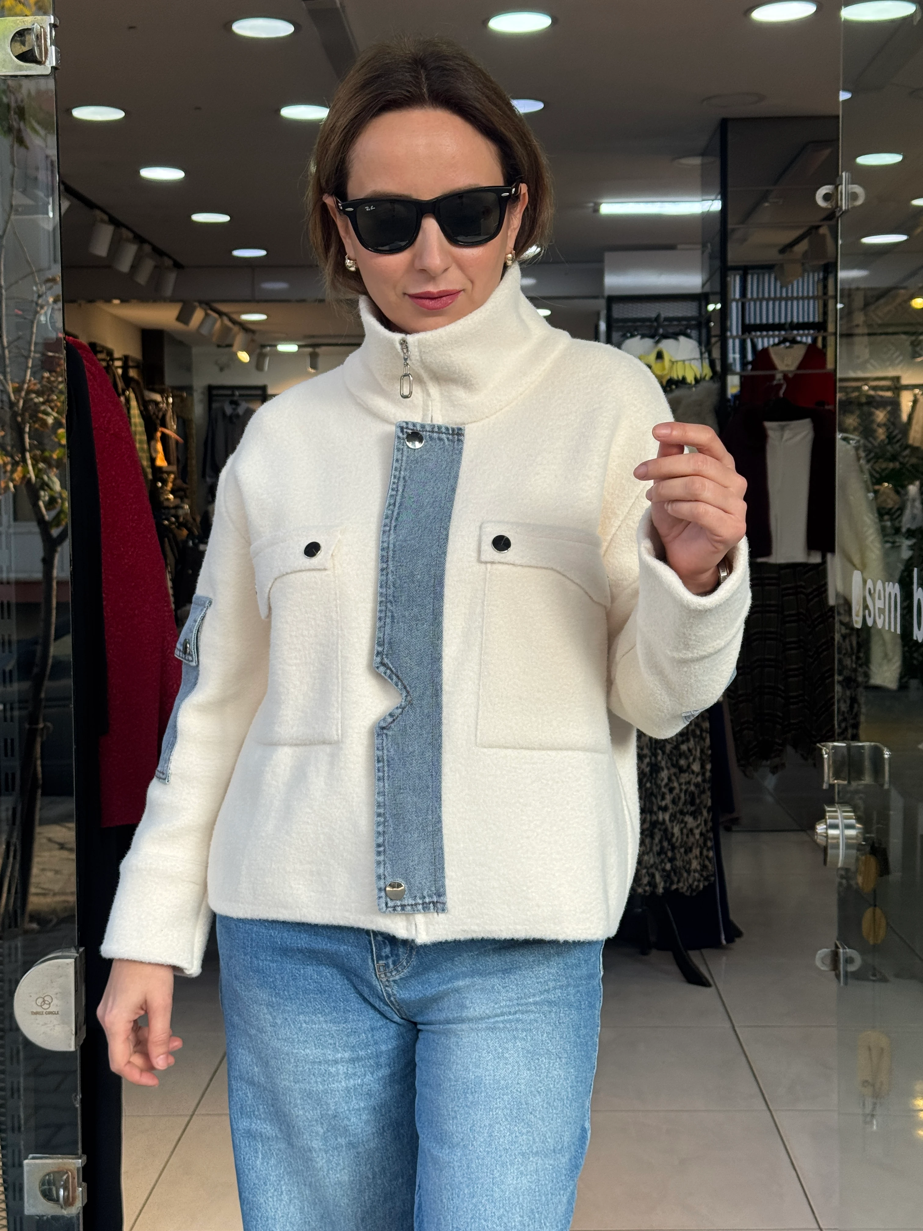 Denim Detaylı Ekru Angora Ceket