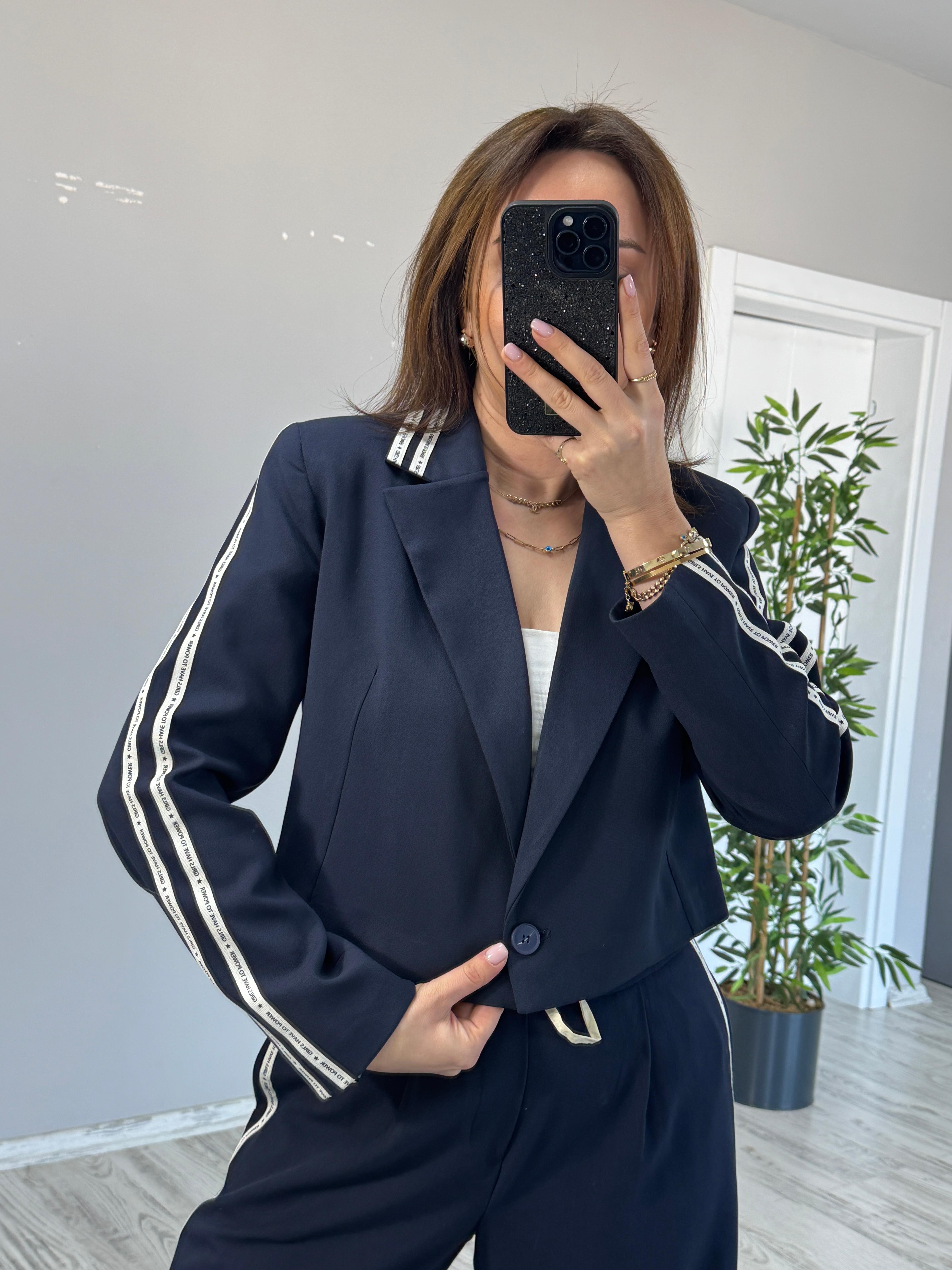 Lacivert Yazı Detaylı Blazer