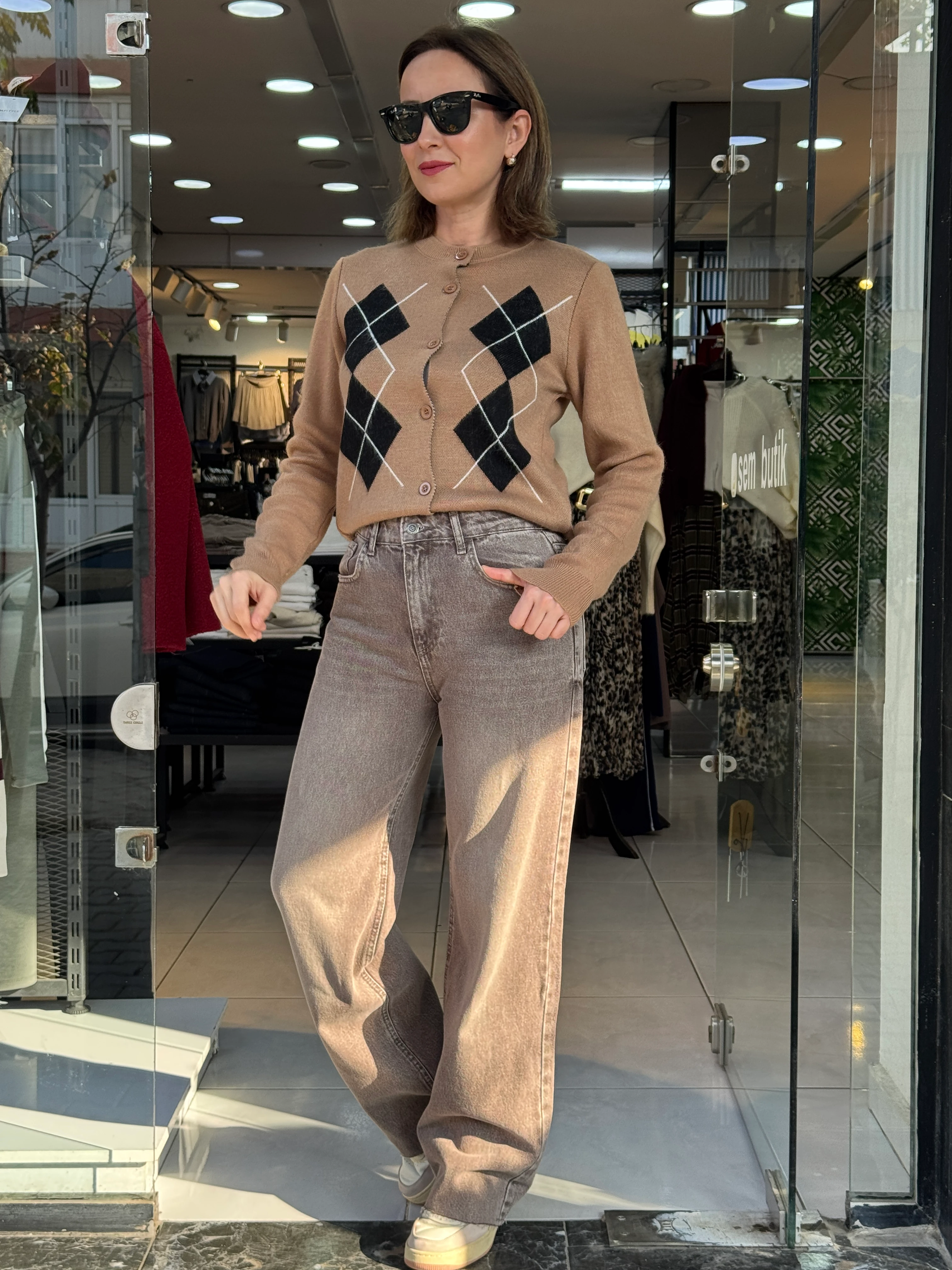 Açık Kahve Taşlamalı Jean