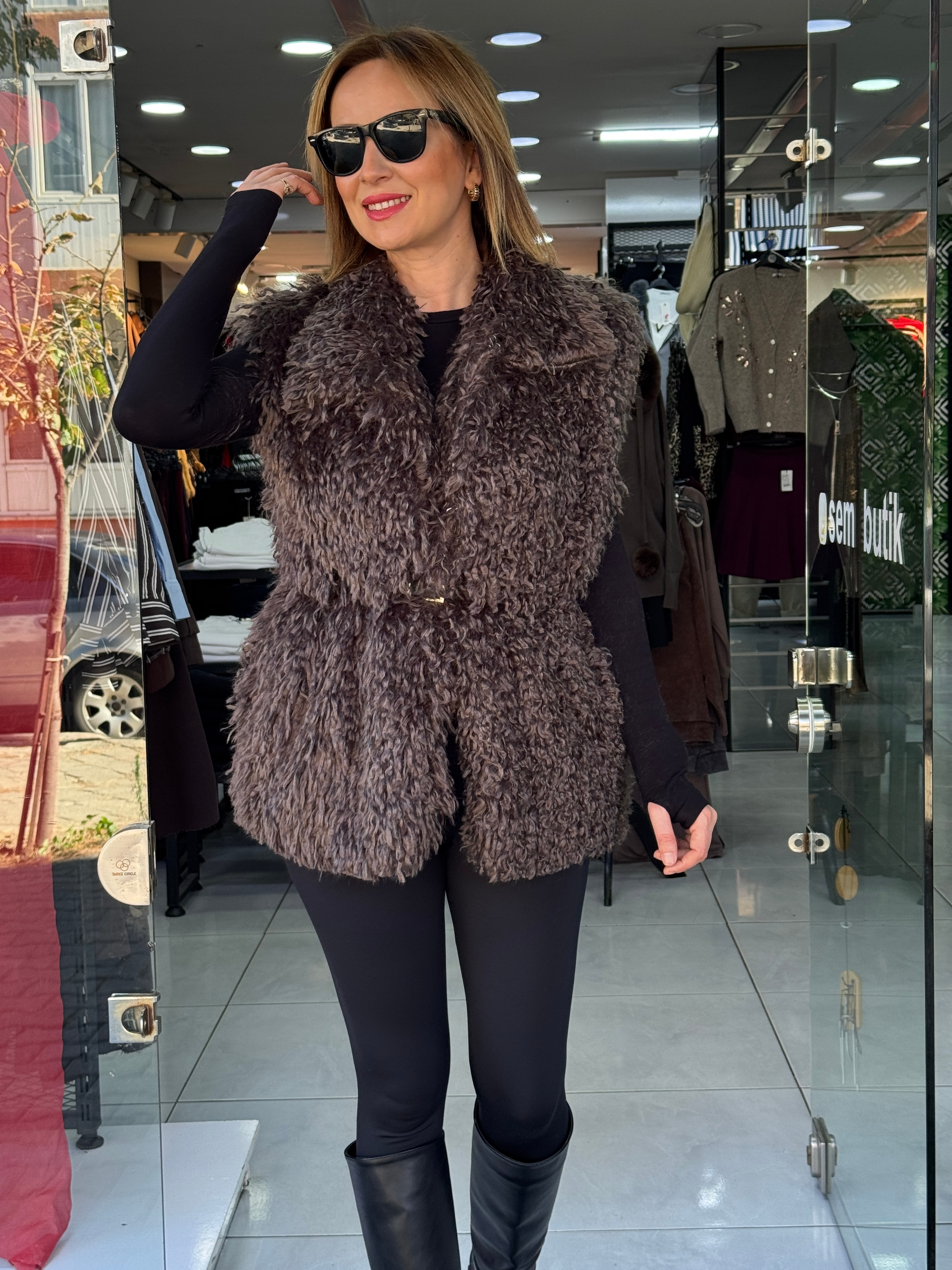 Uzun Tüğlü Kemerli Yelek