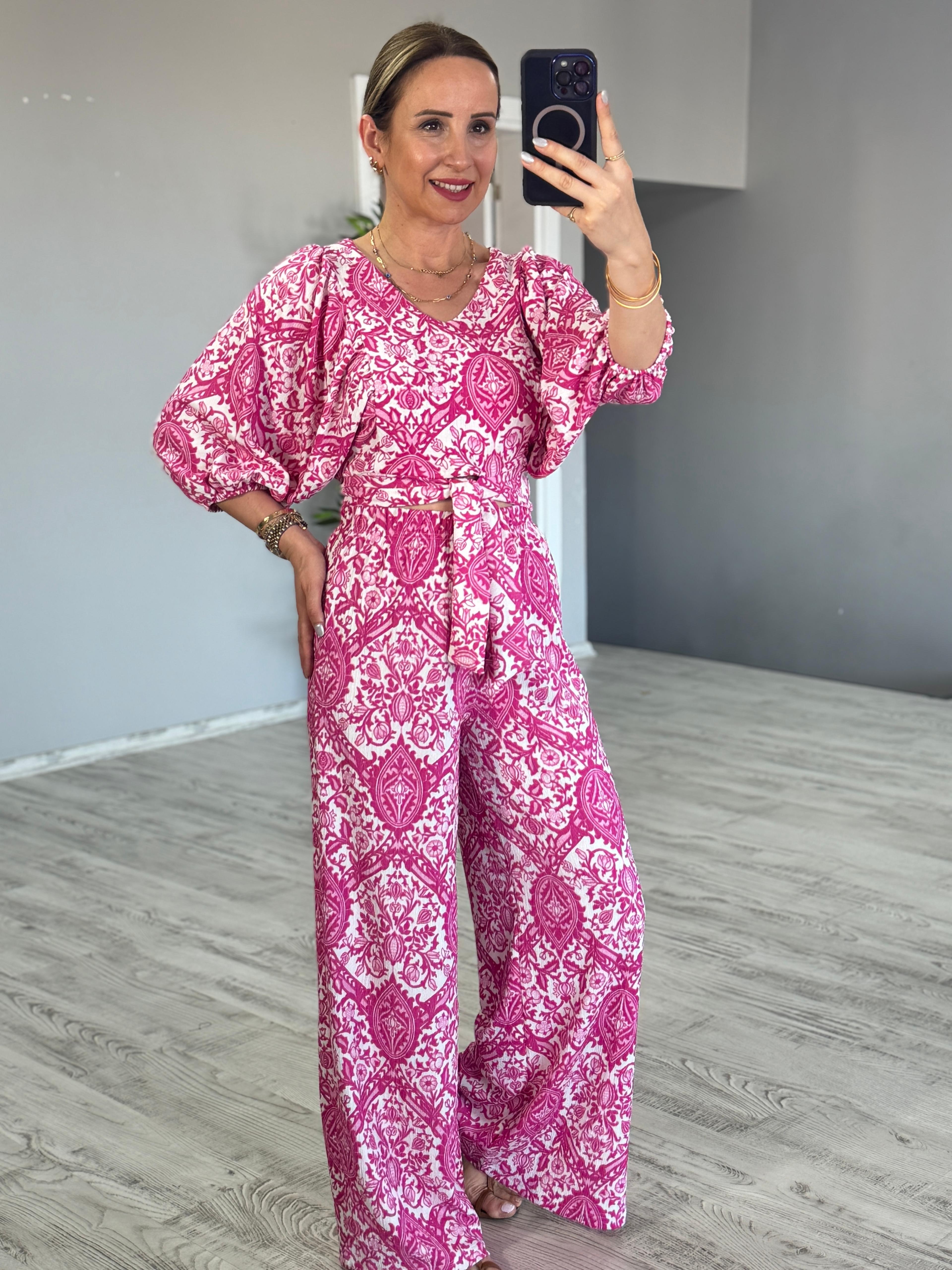 Pembe Desenli Takım
