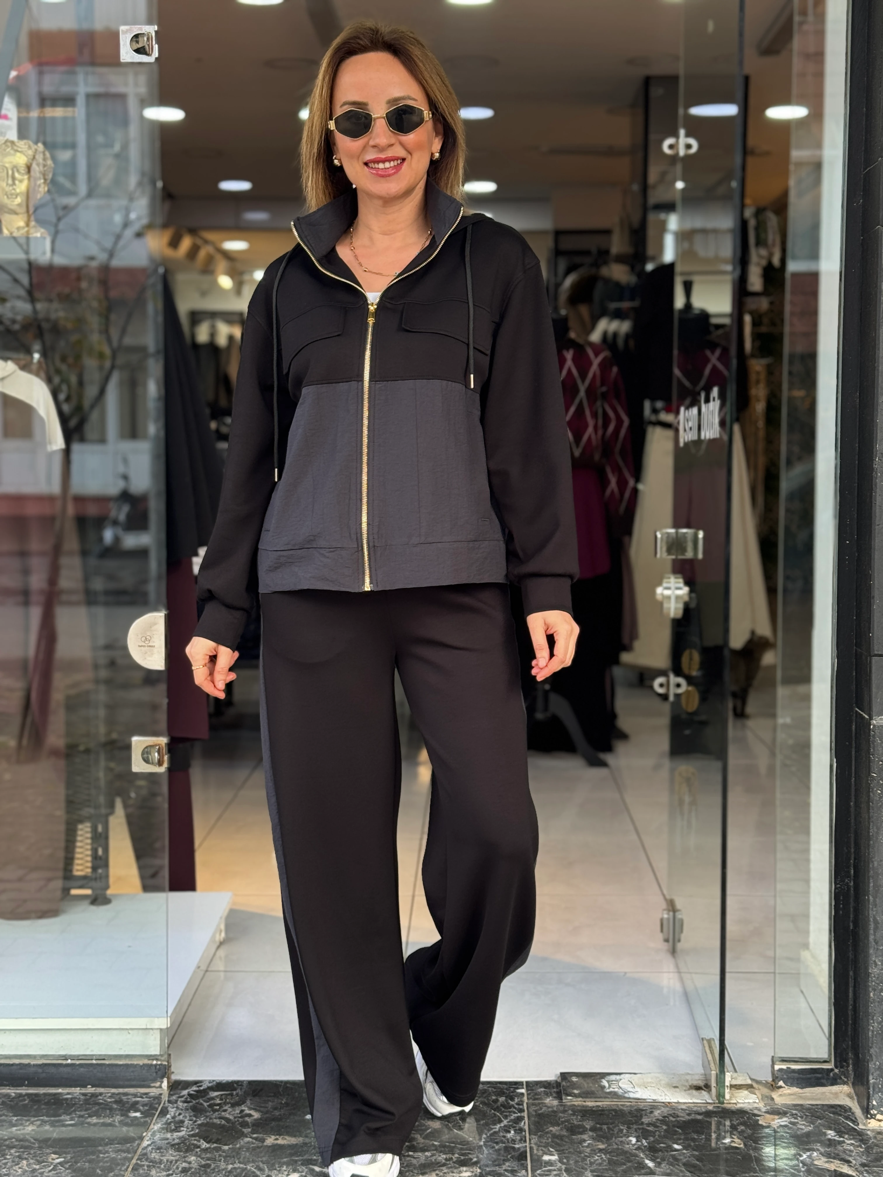 Paraşüt Detay Kapüşonlu Takım - Siyah