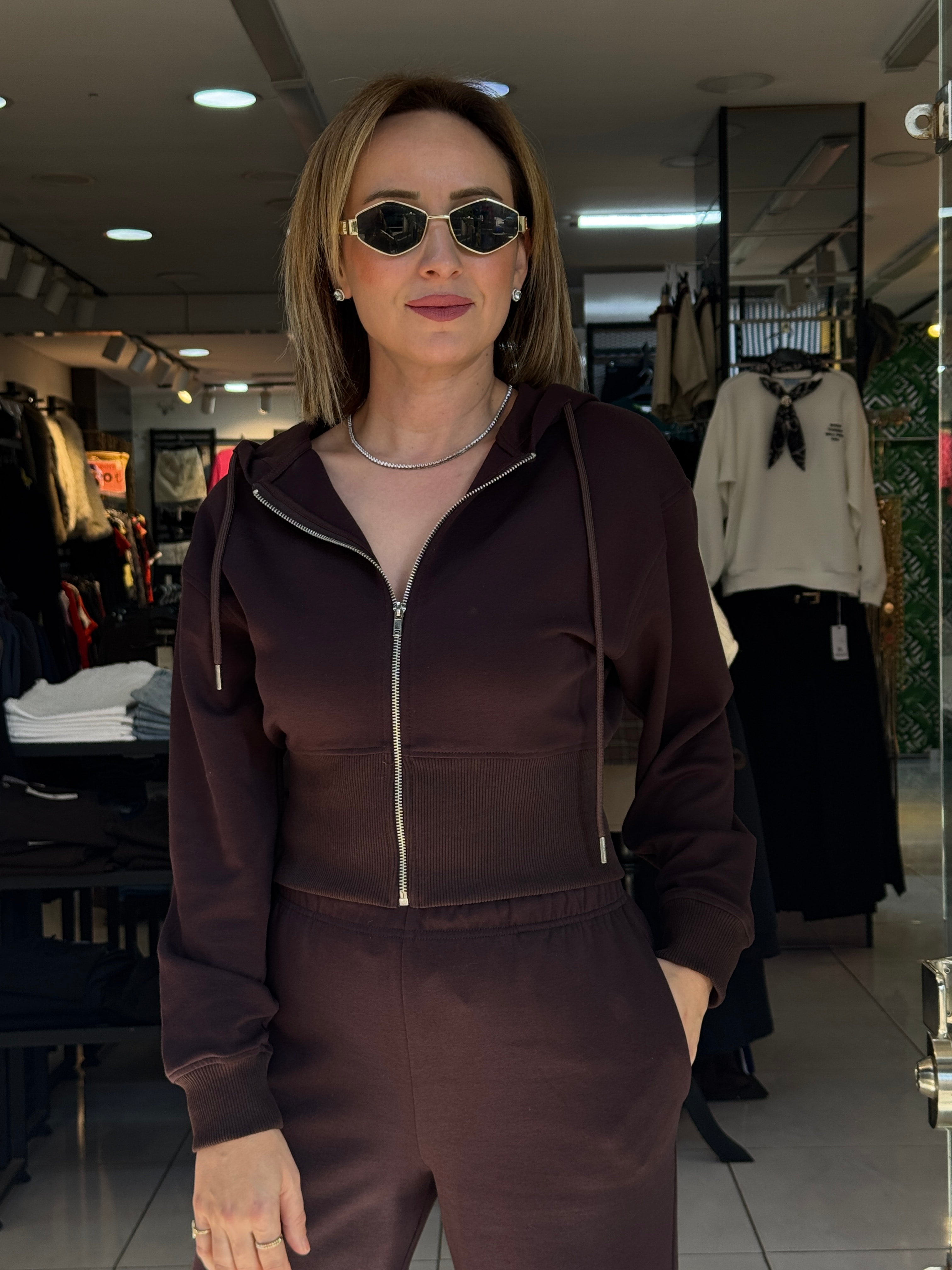 Kahve Kapüşonlu Ceketli Takım
