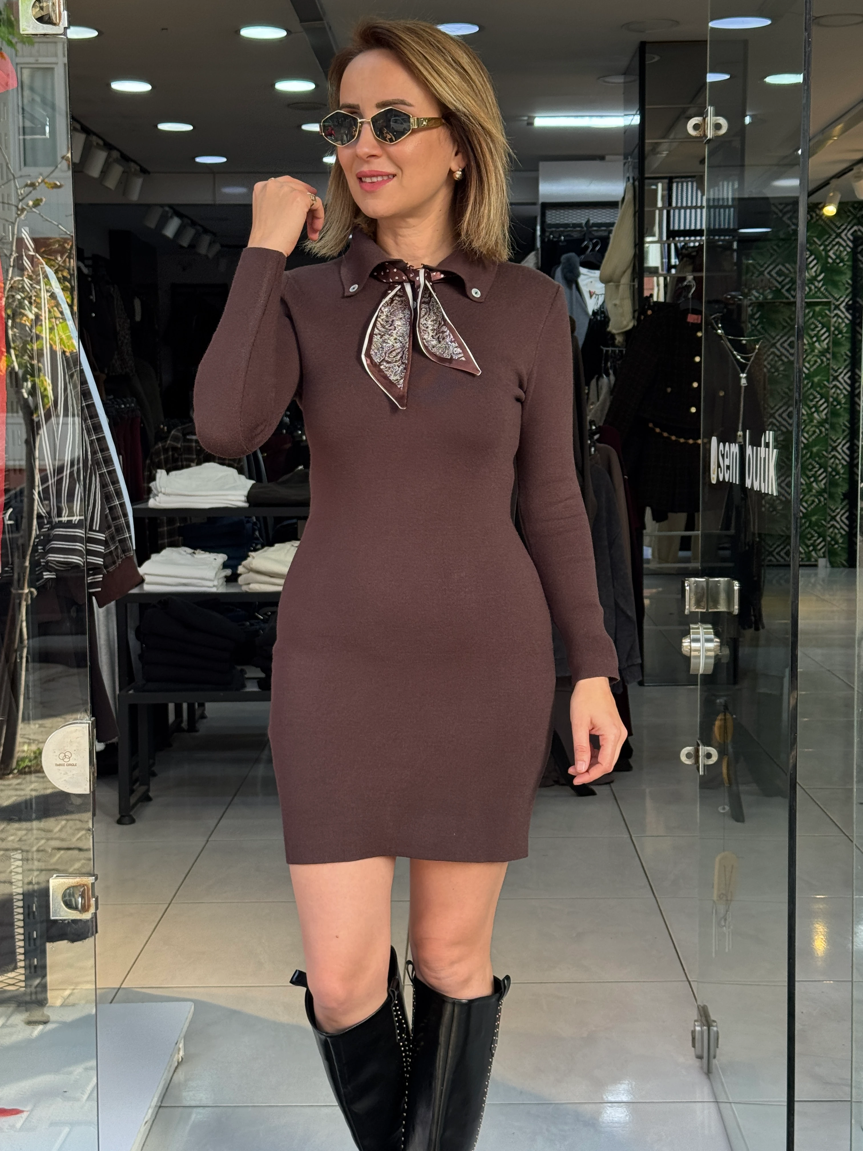 Kahve Fularlı Triko Elbise