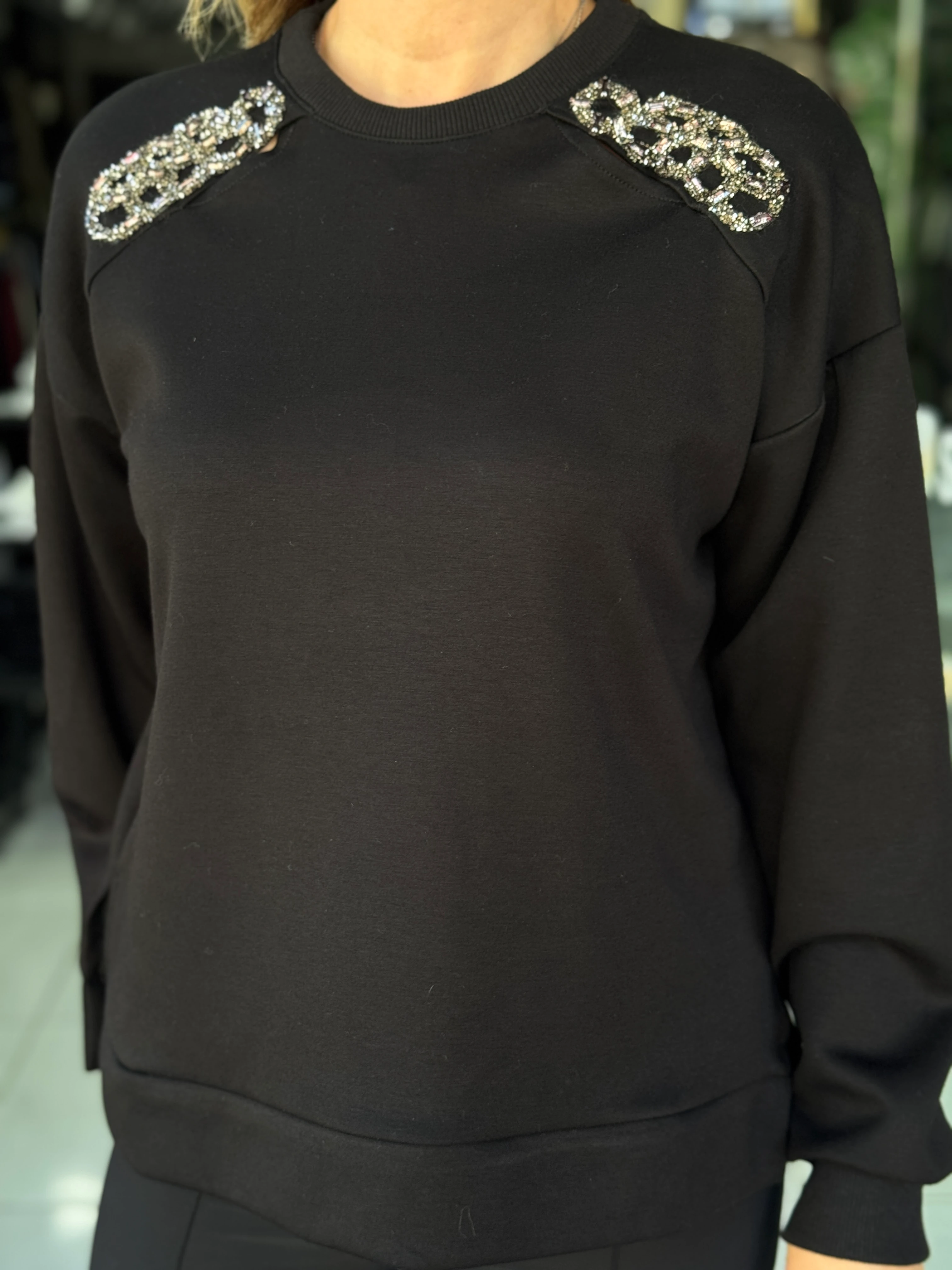 Omuz Taş Detaylı Siyah  Sweat