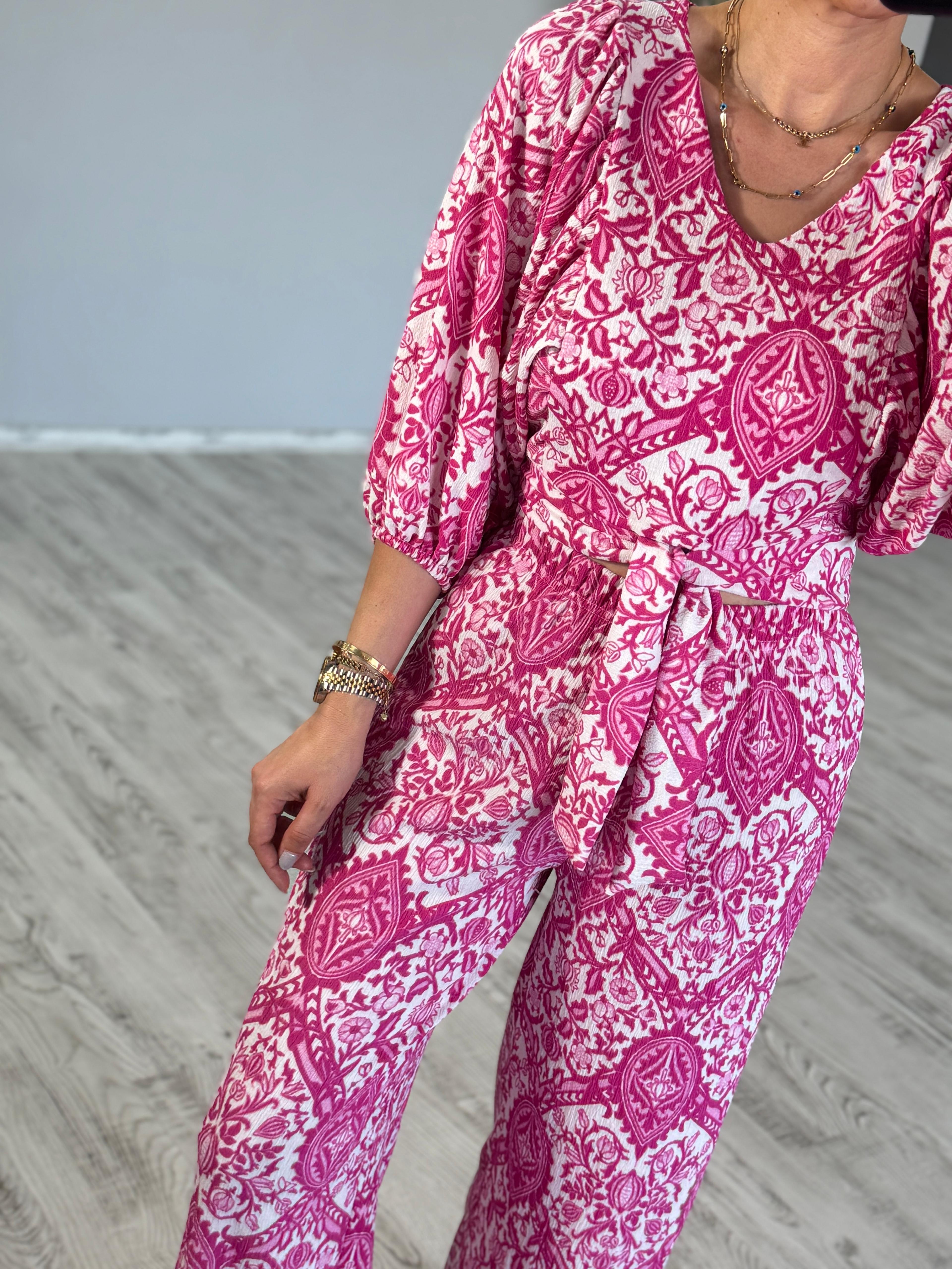 Pembe Desenli Takım