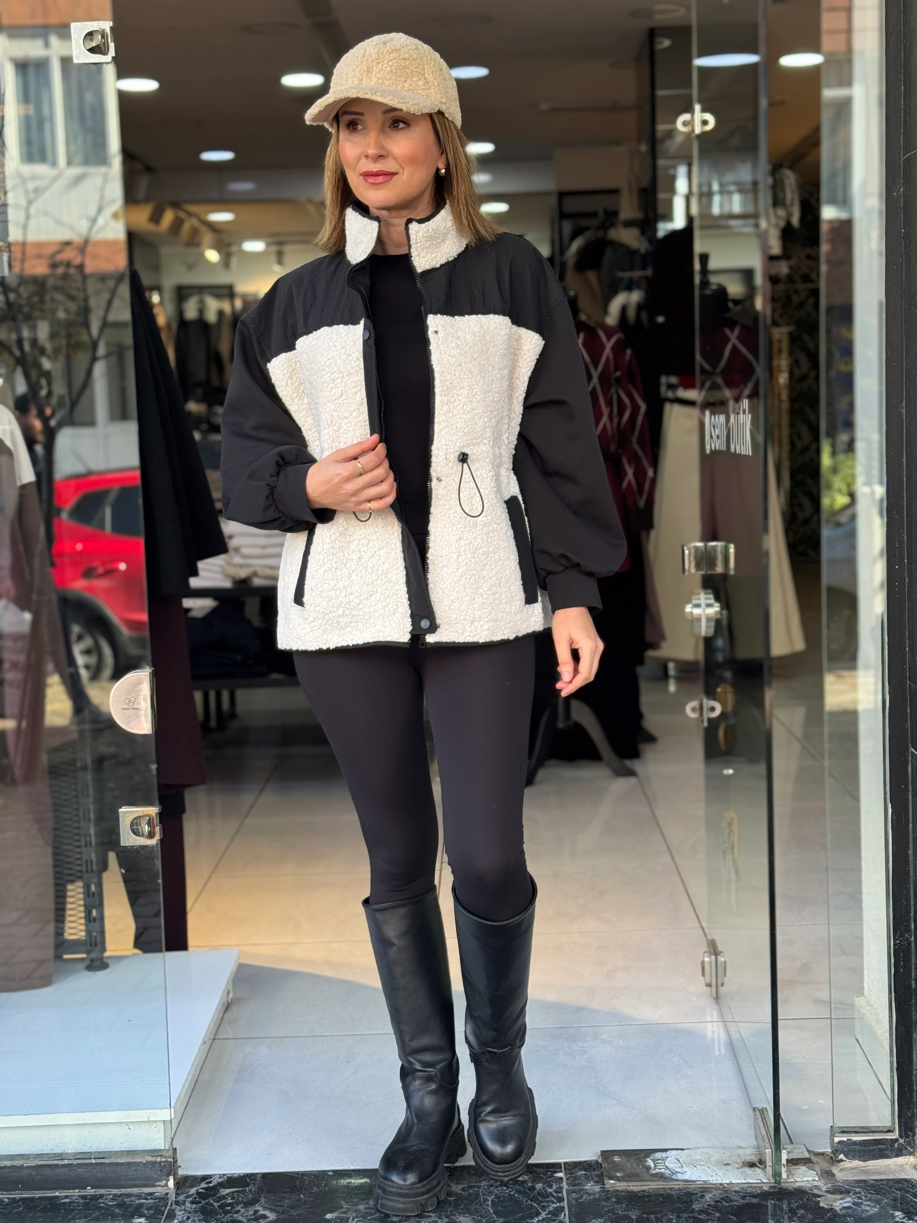 Teddy Detay Siyah Mont