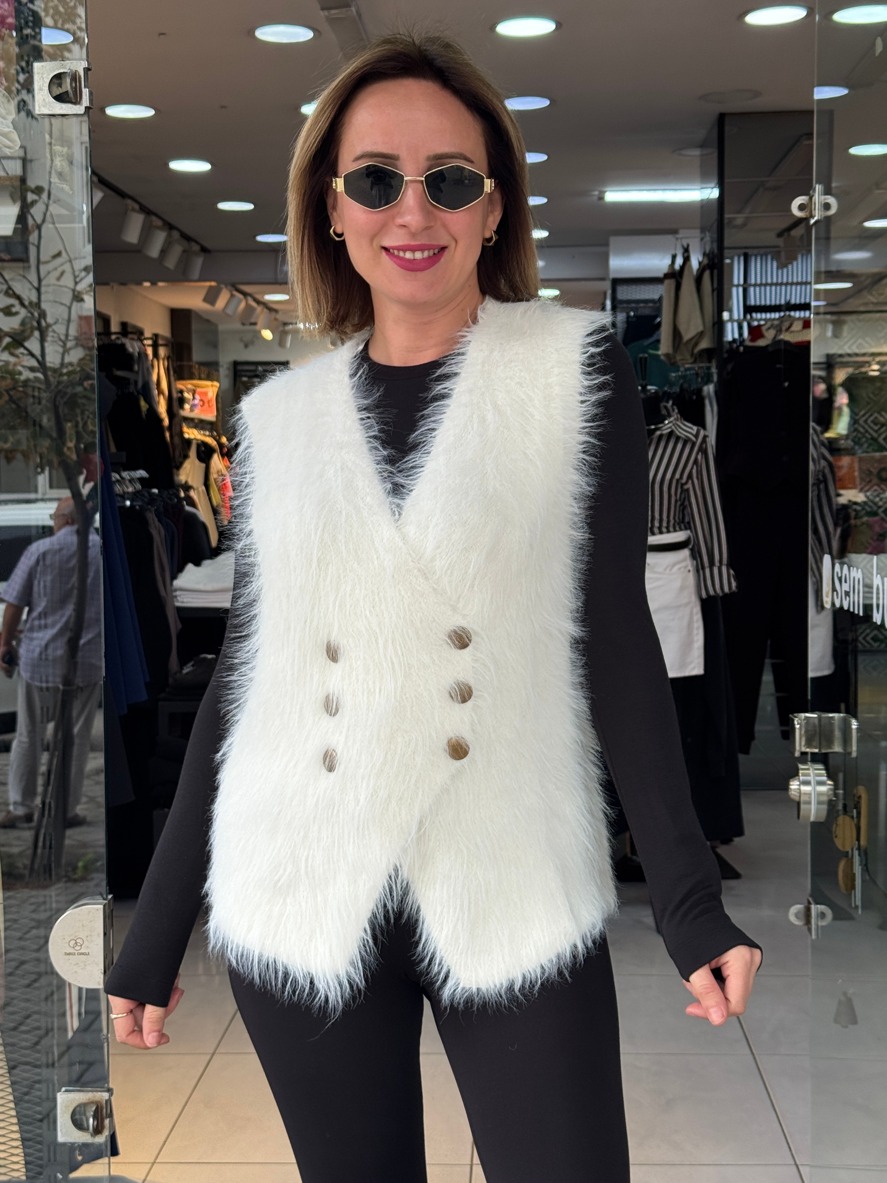Yumoş Düğmeli Yelek - Ekru