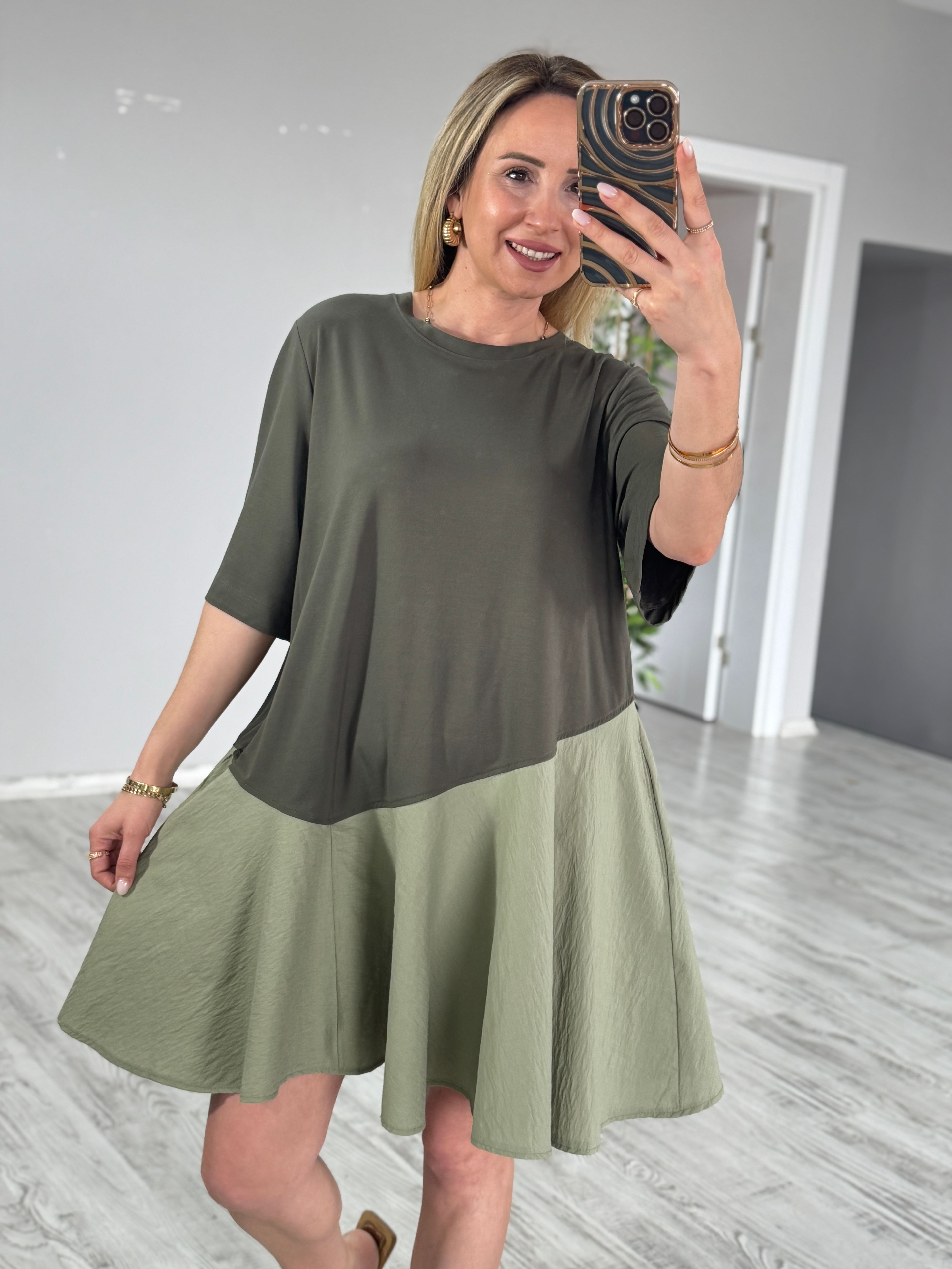 Poplin Detaylı Elbise