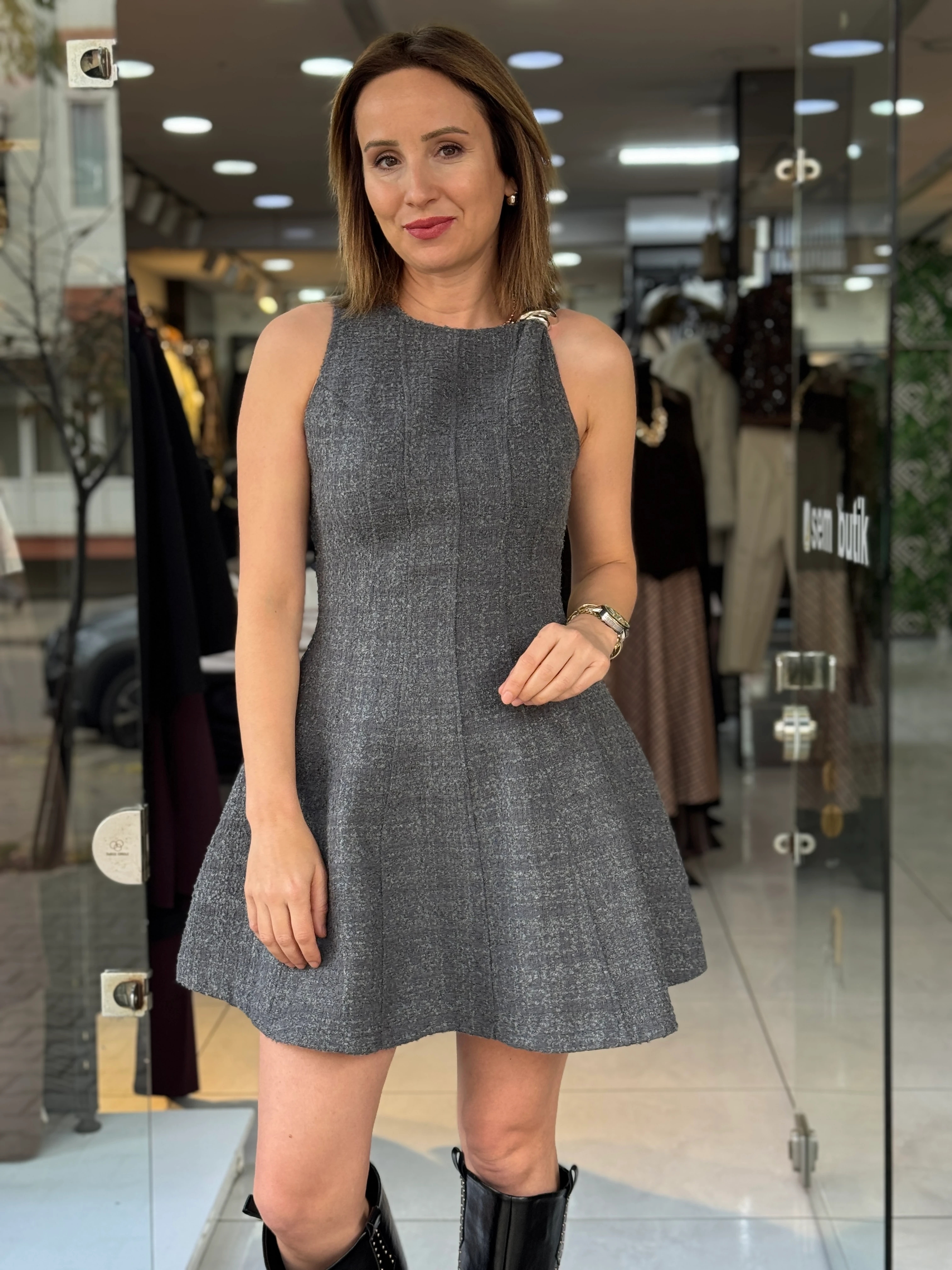 Omuz Aksesuarlı Antrasit Tüvit Elbise