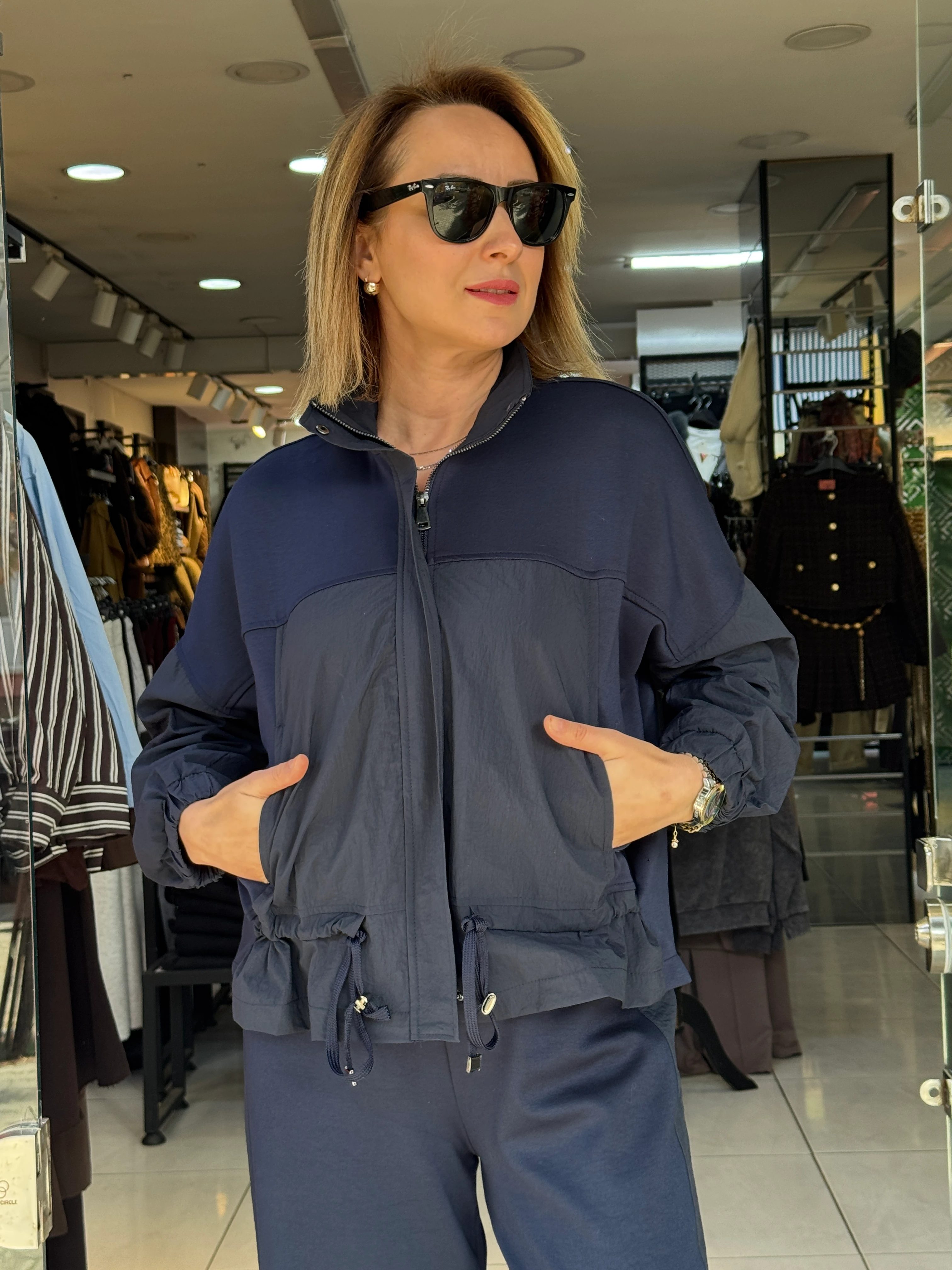 Lacivert Paraşüt Detaylı Takım