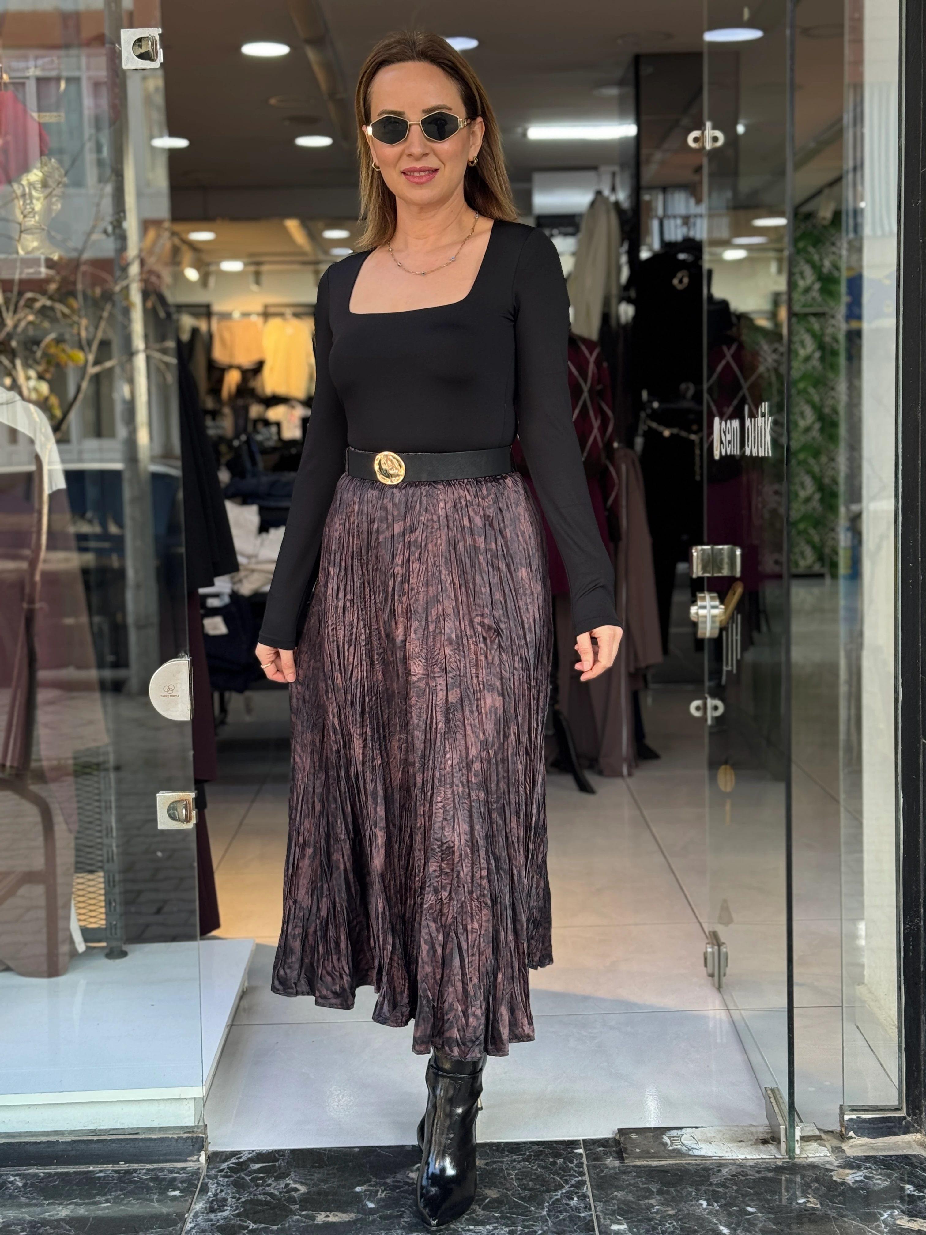 Desenli Kraşlı Saten Etek