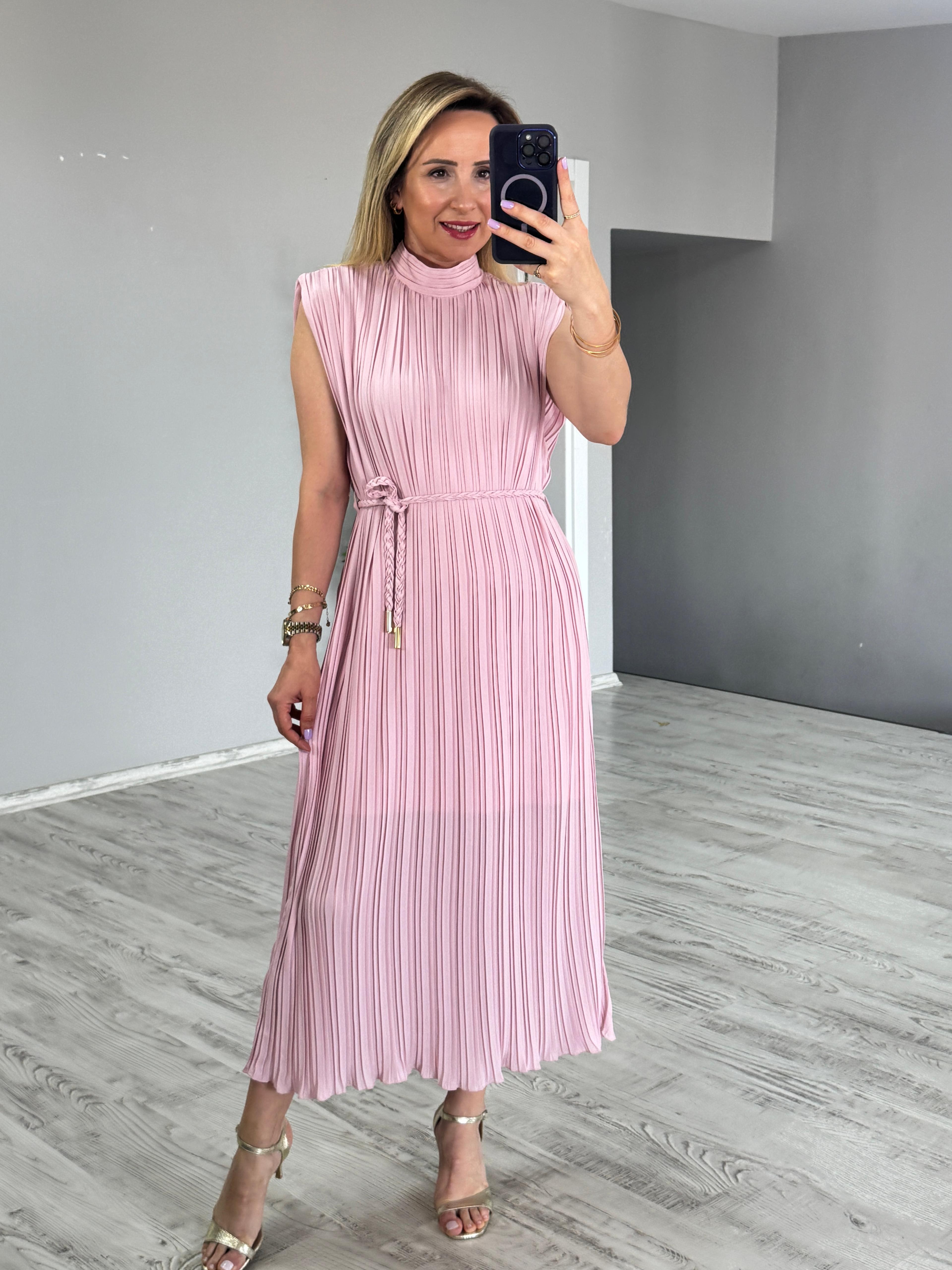 Pliseli Kemerli Toz Pembe Elbise