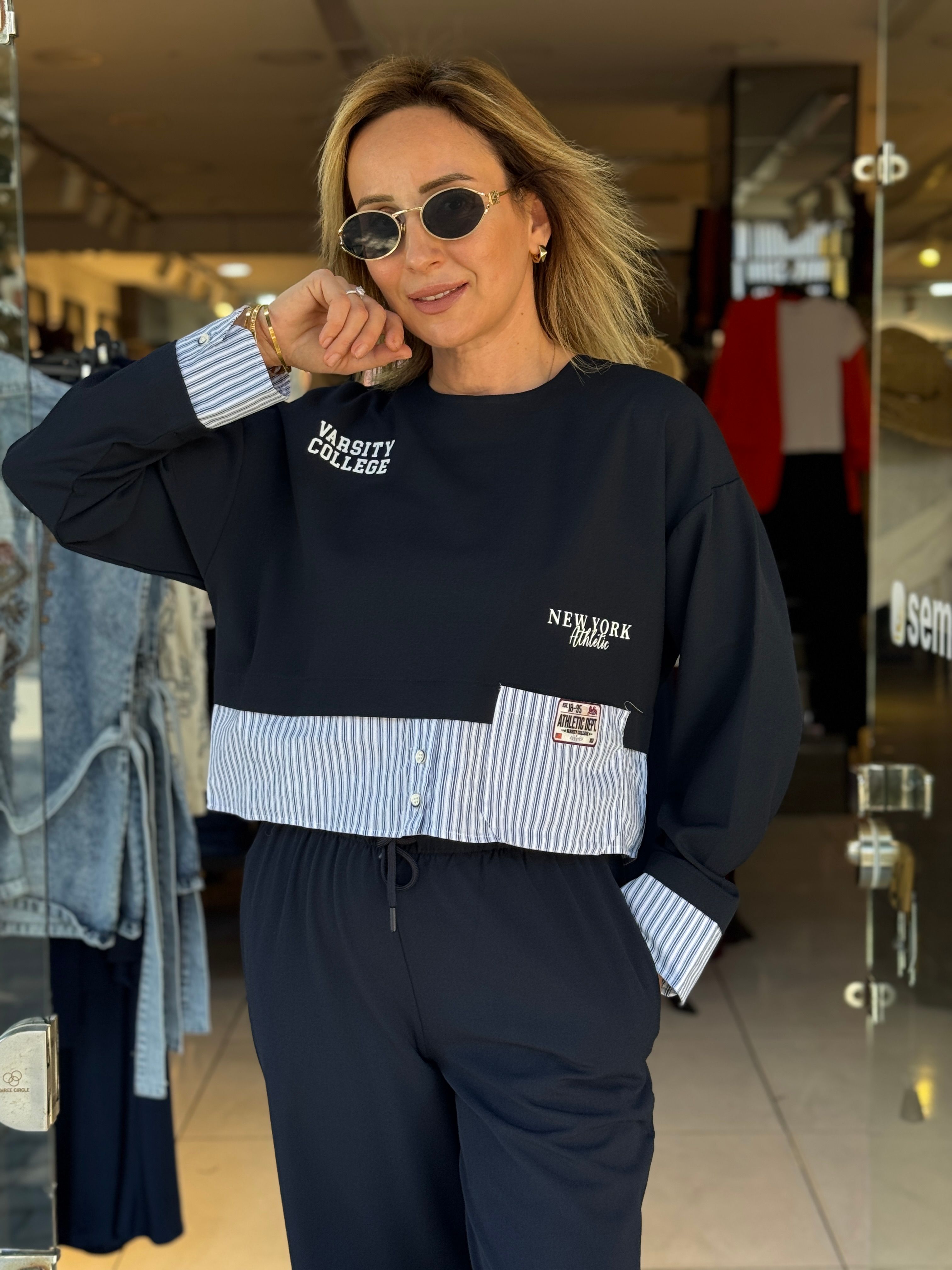 Garnili Nakışlı Lacivert Sweat