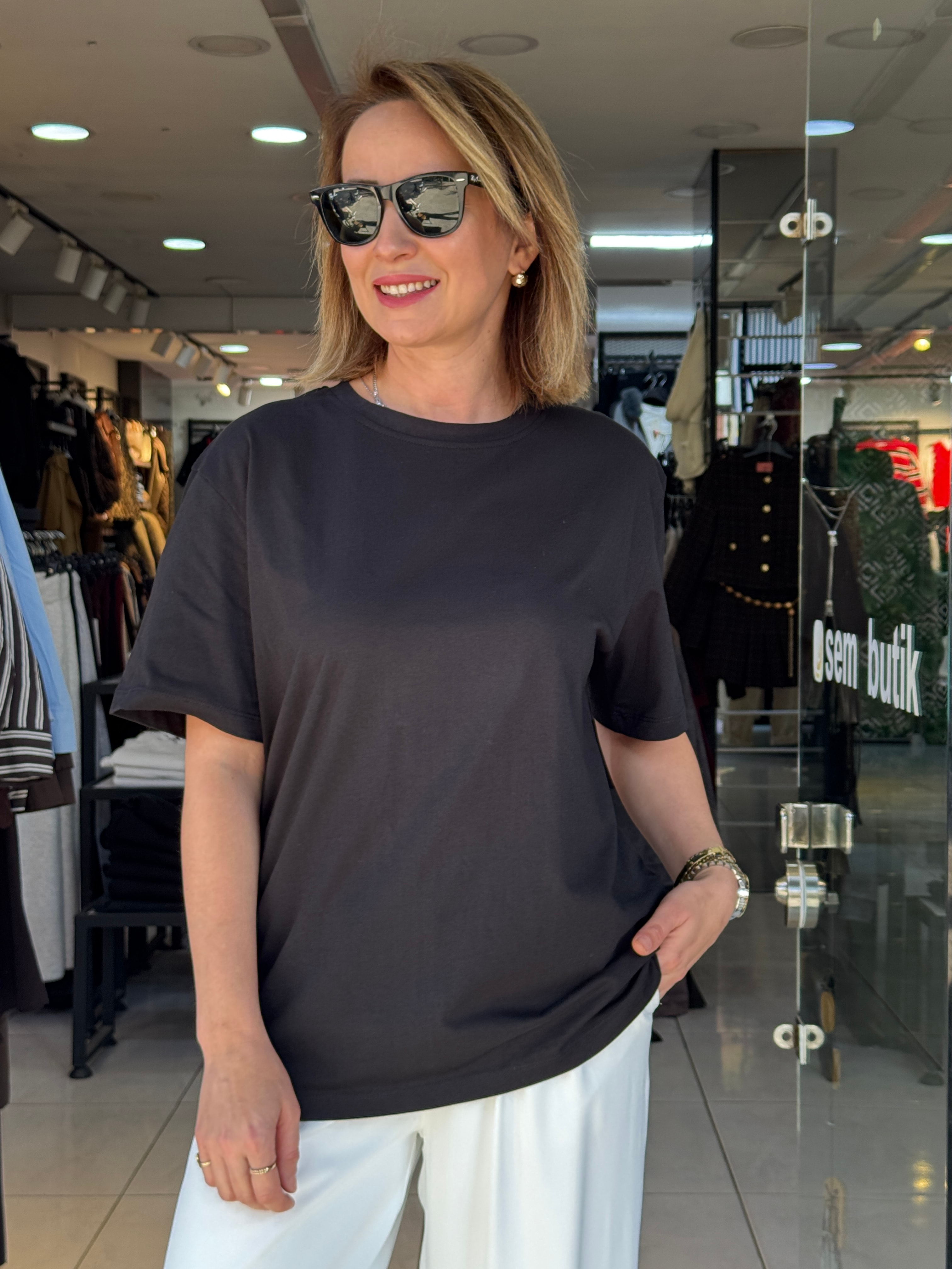 Basic Yuvarlak Yaka Tshirt - Siyah