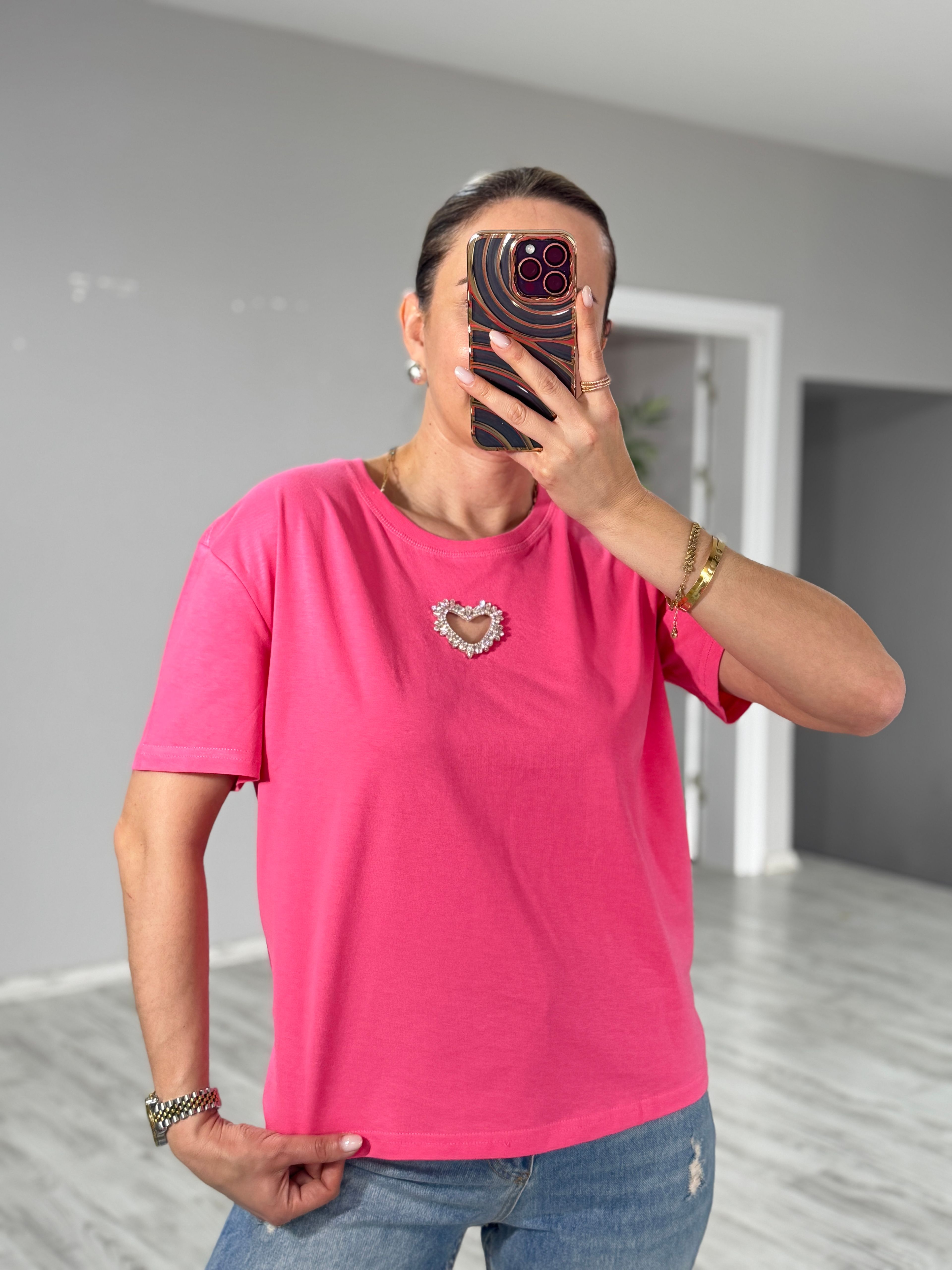 Ön Kalp Detaylı Tshirt