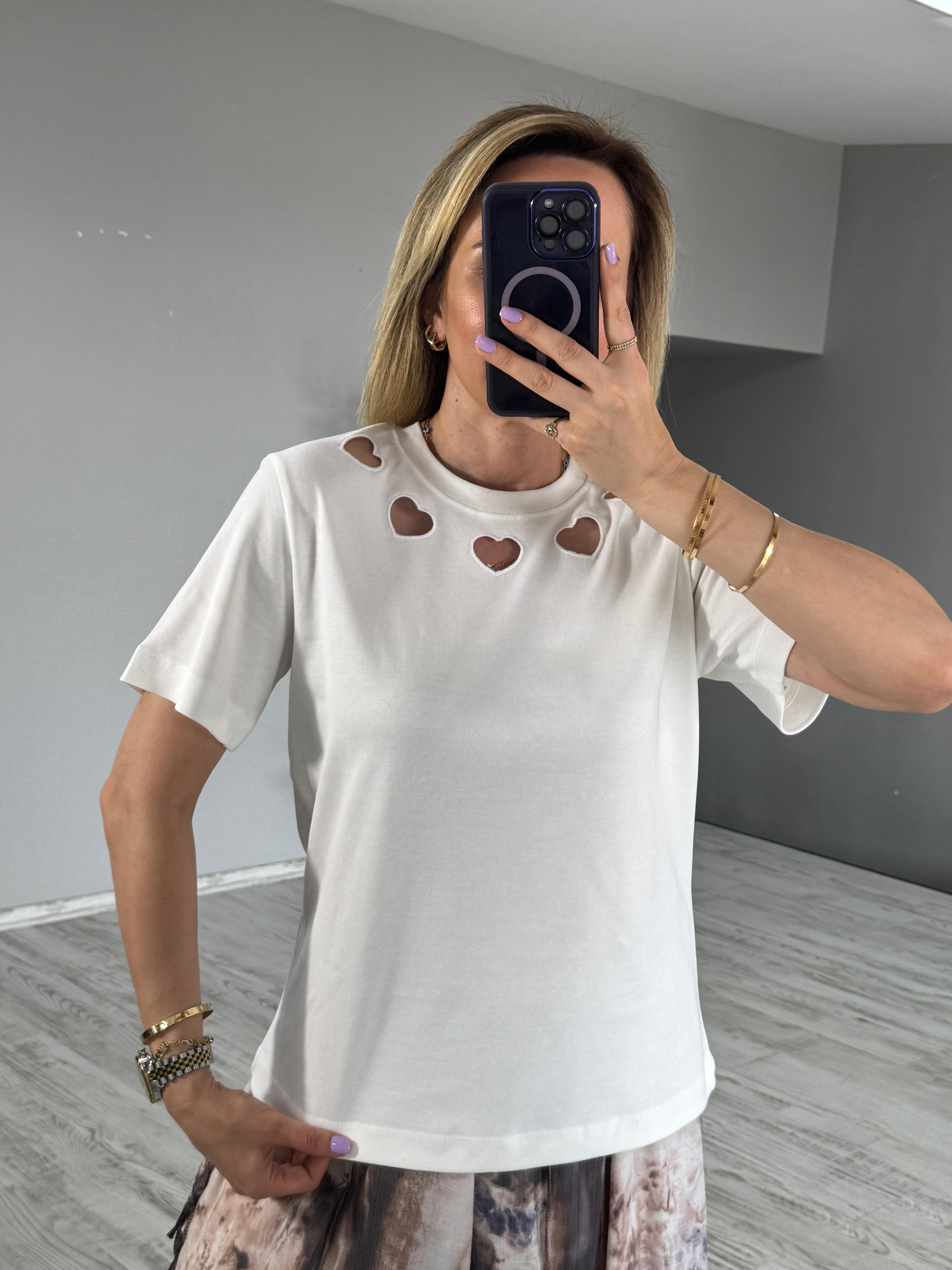 Kalp Nakışlı Tshirt - Ekru