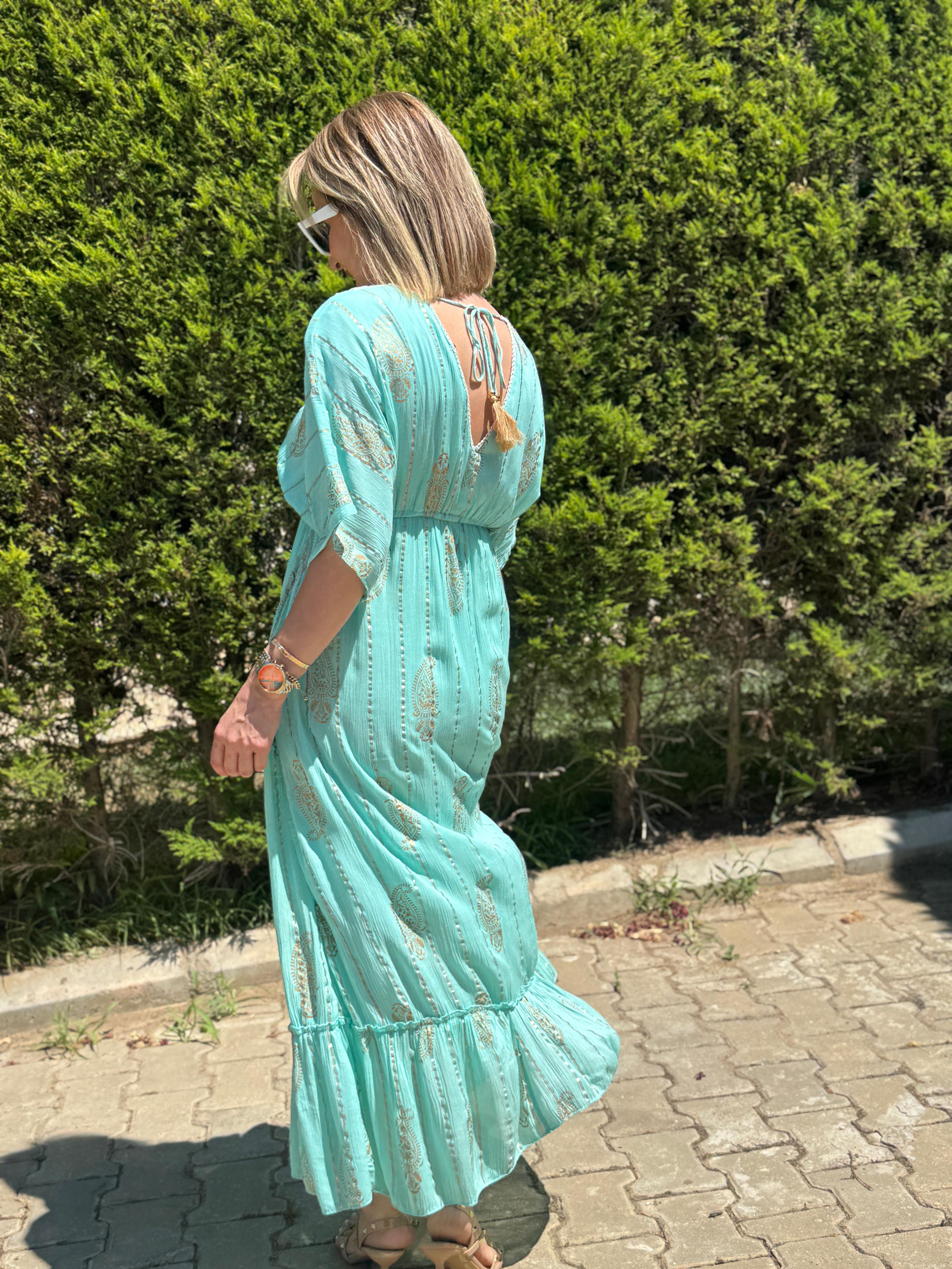 Mint İşlemeli Elbise