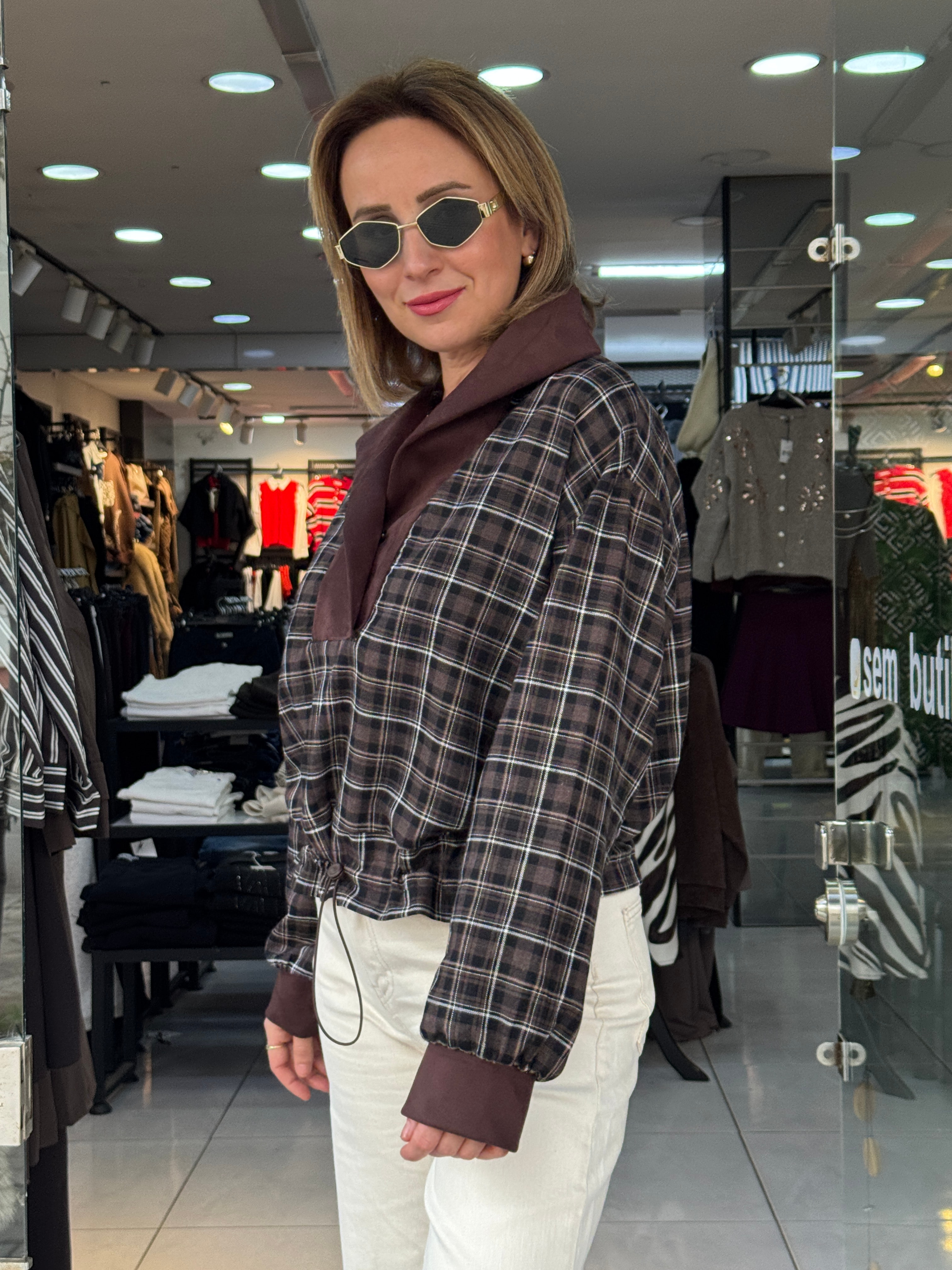 Nubuk Yaka Detaylı Ekose Sweat