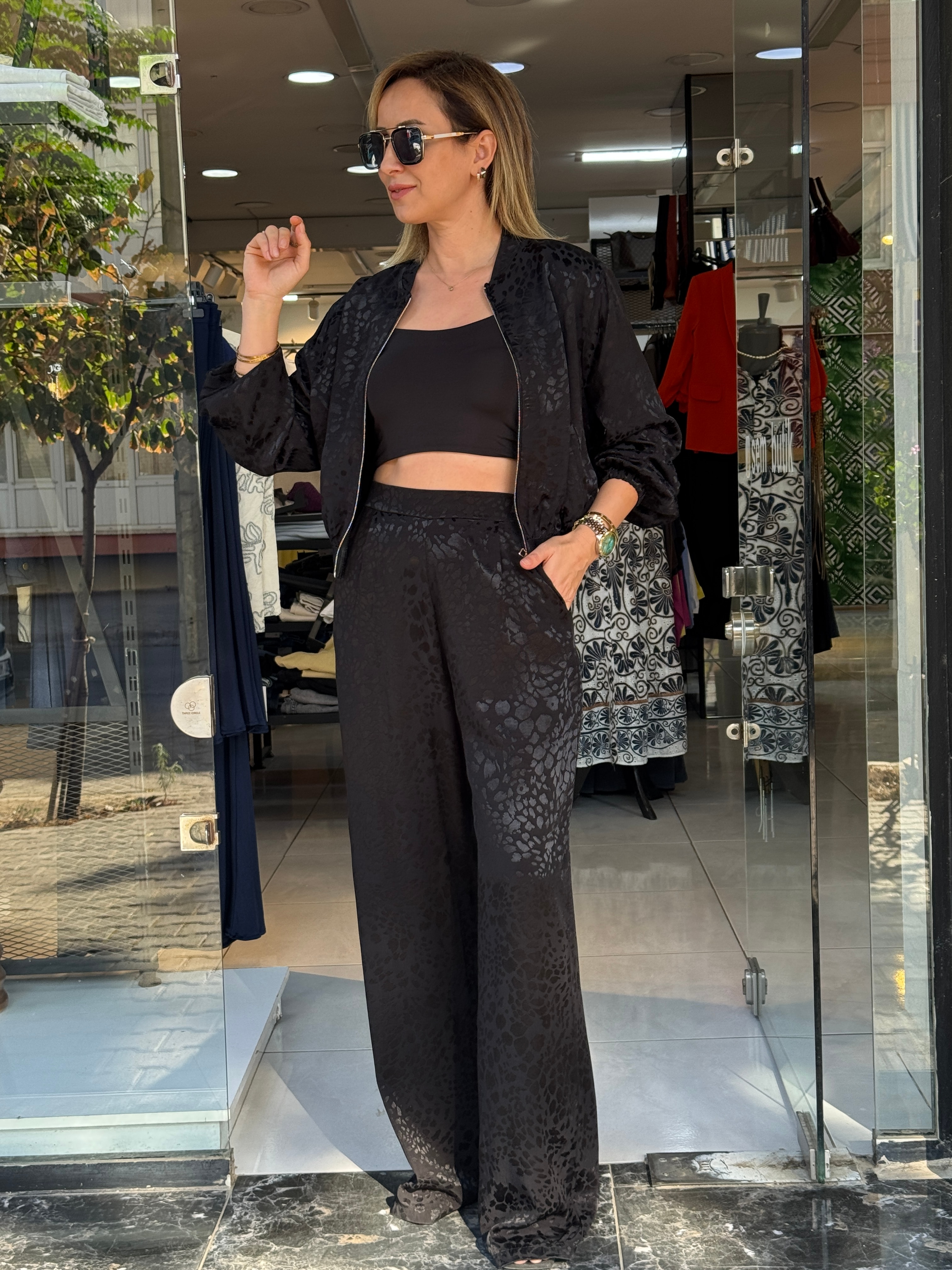 Siyah Leoparlı Saten Pantolon
