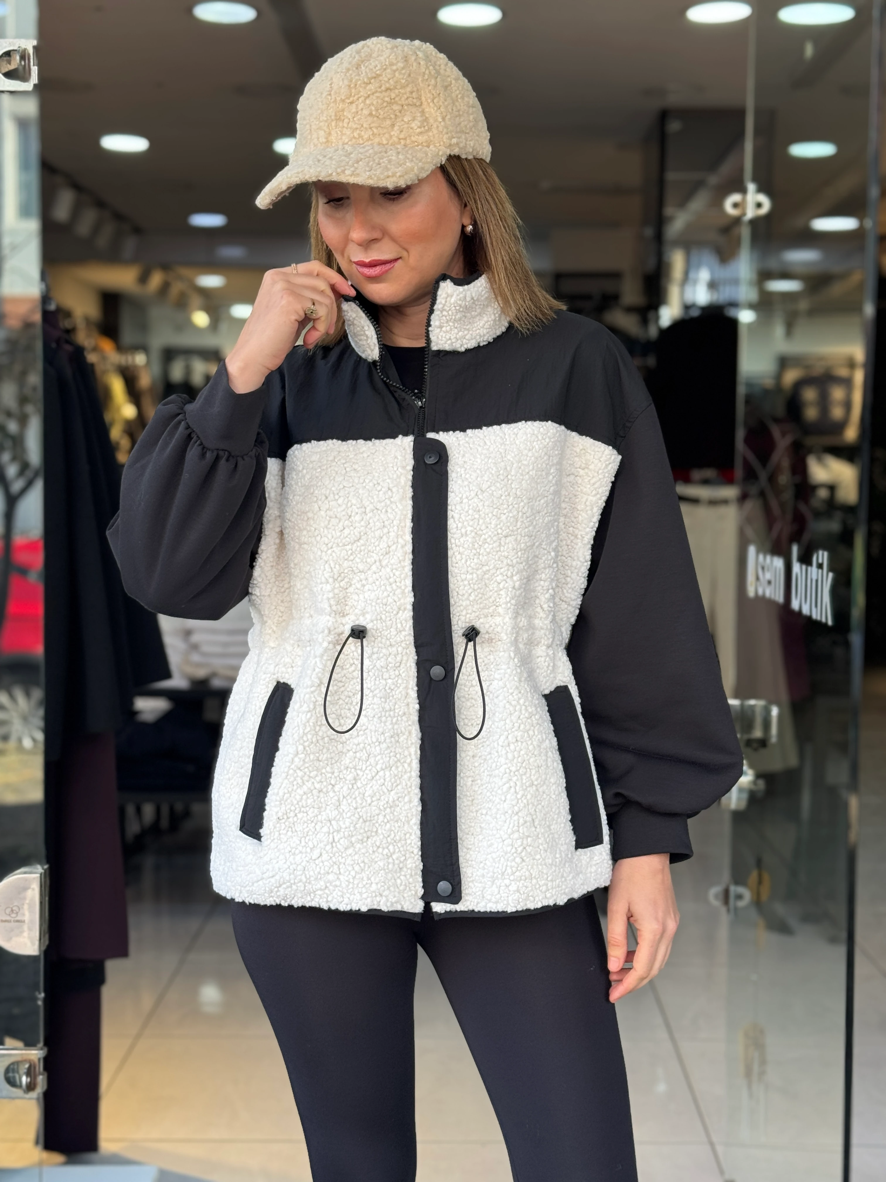 Teddy Detay Siyah Mont