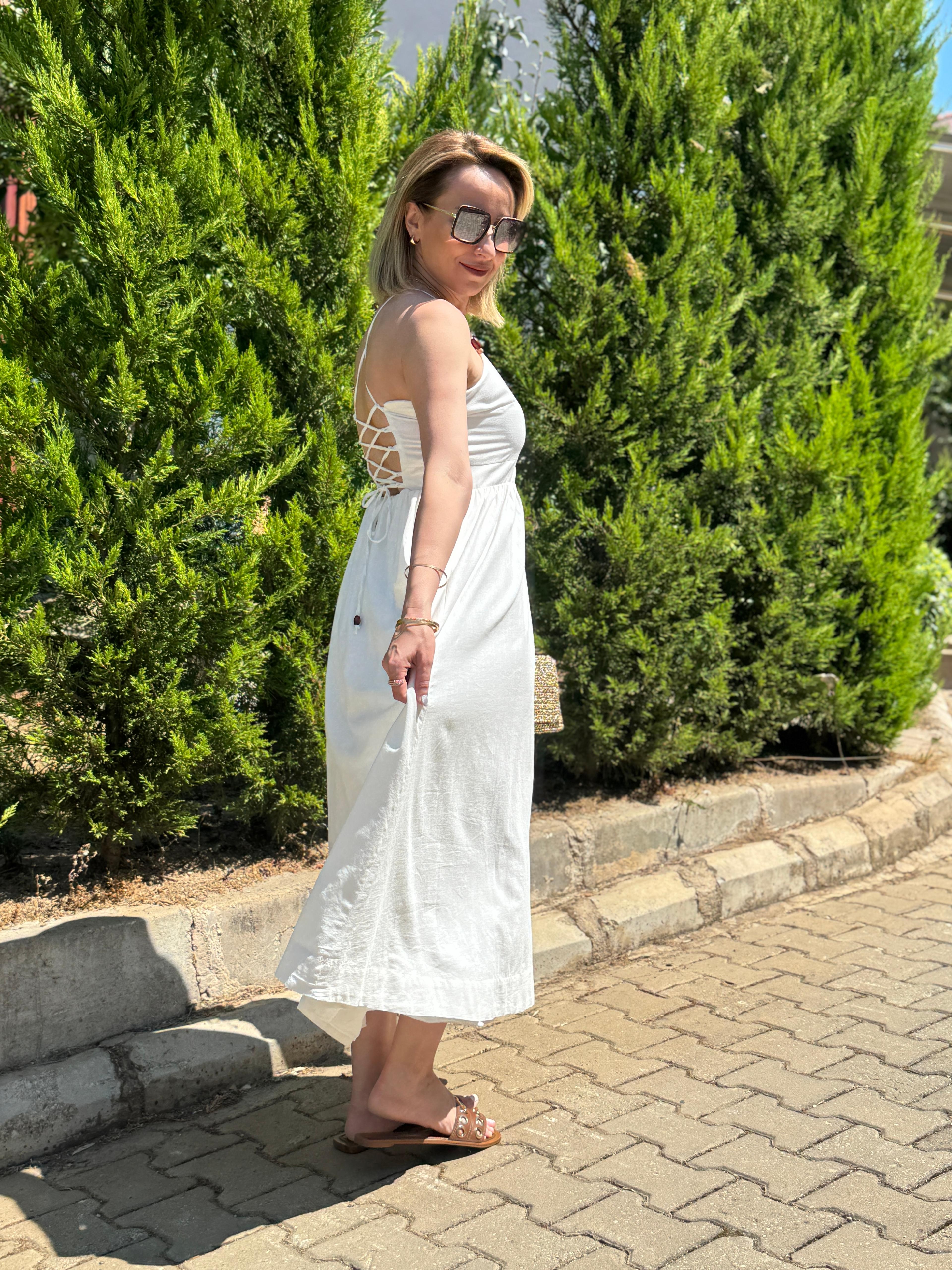 Keten Sırt Detaylı Elbise