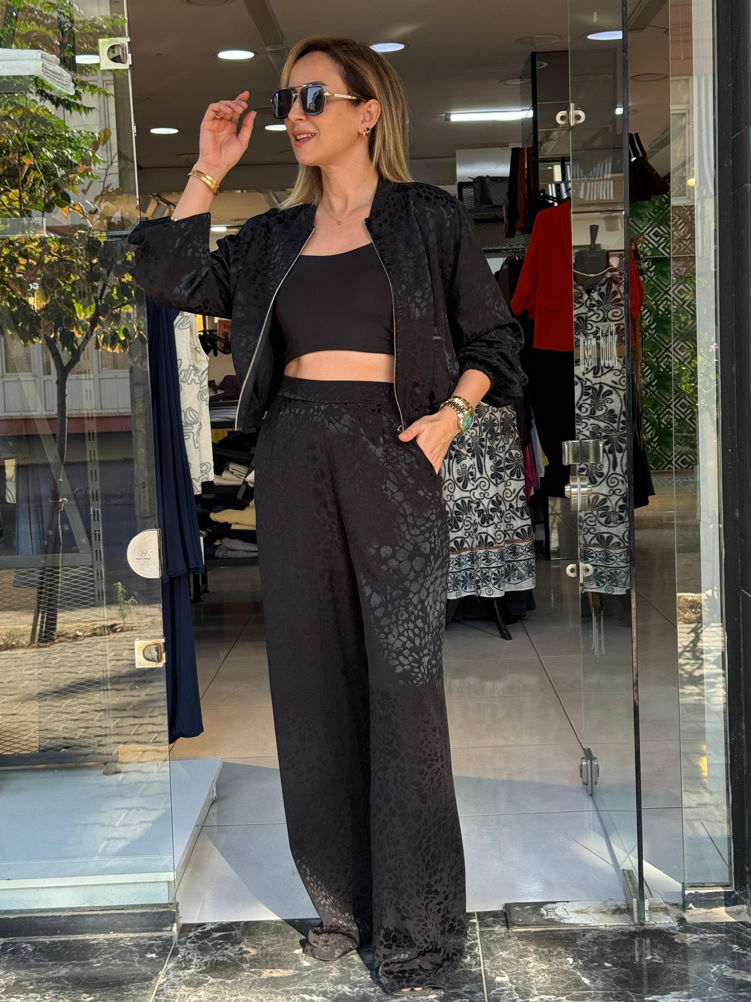 Siyah Leoparlı Saten Ceket