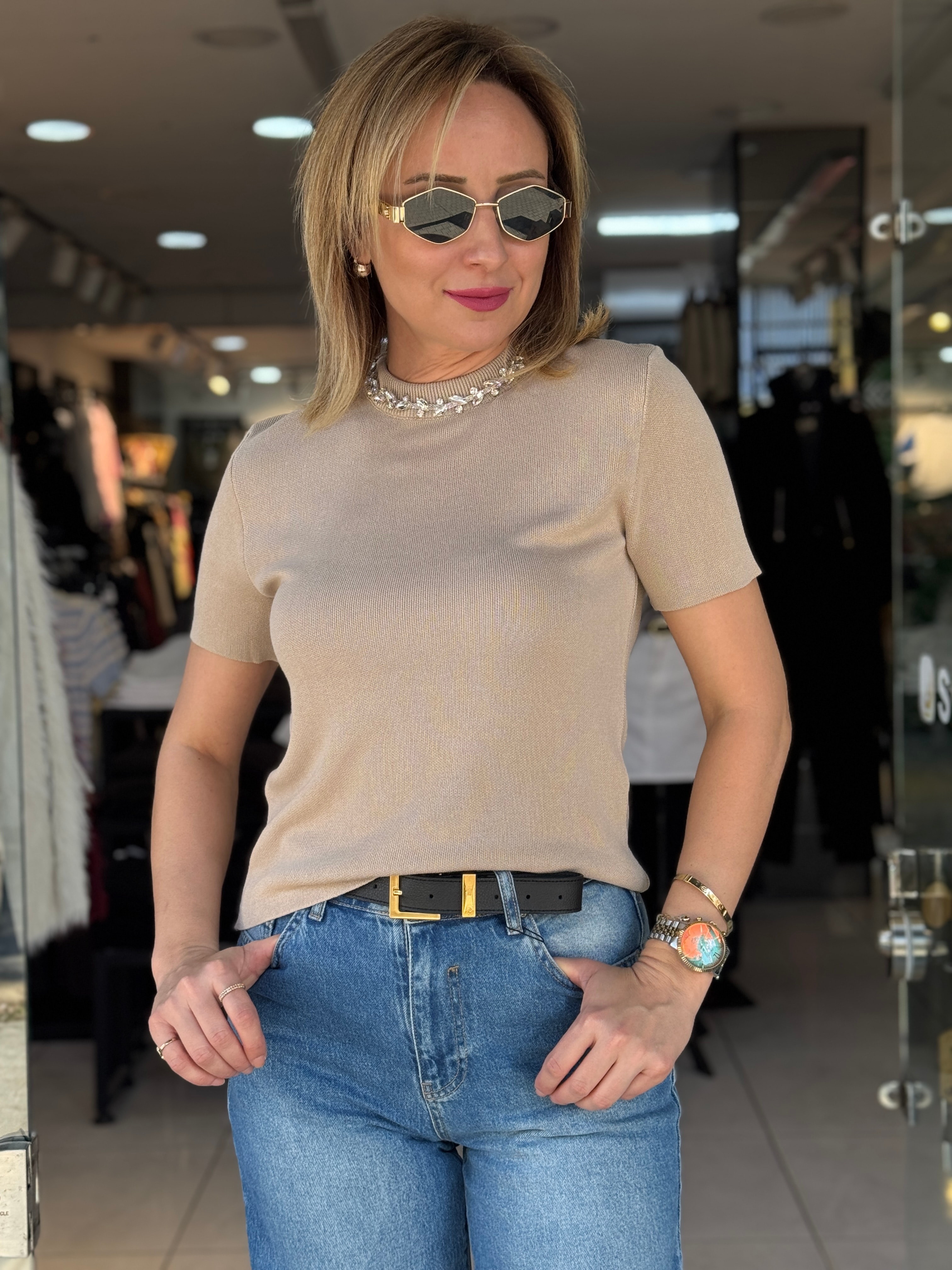 Yaka Taşlı Bej Triko