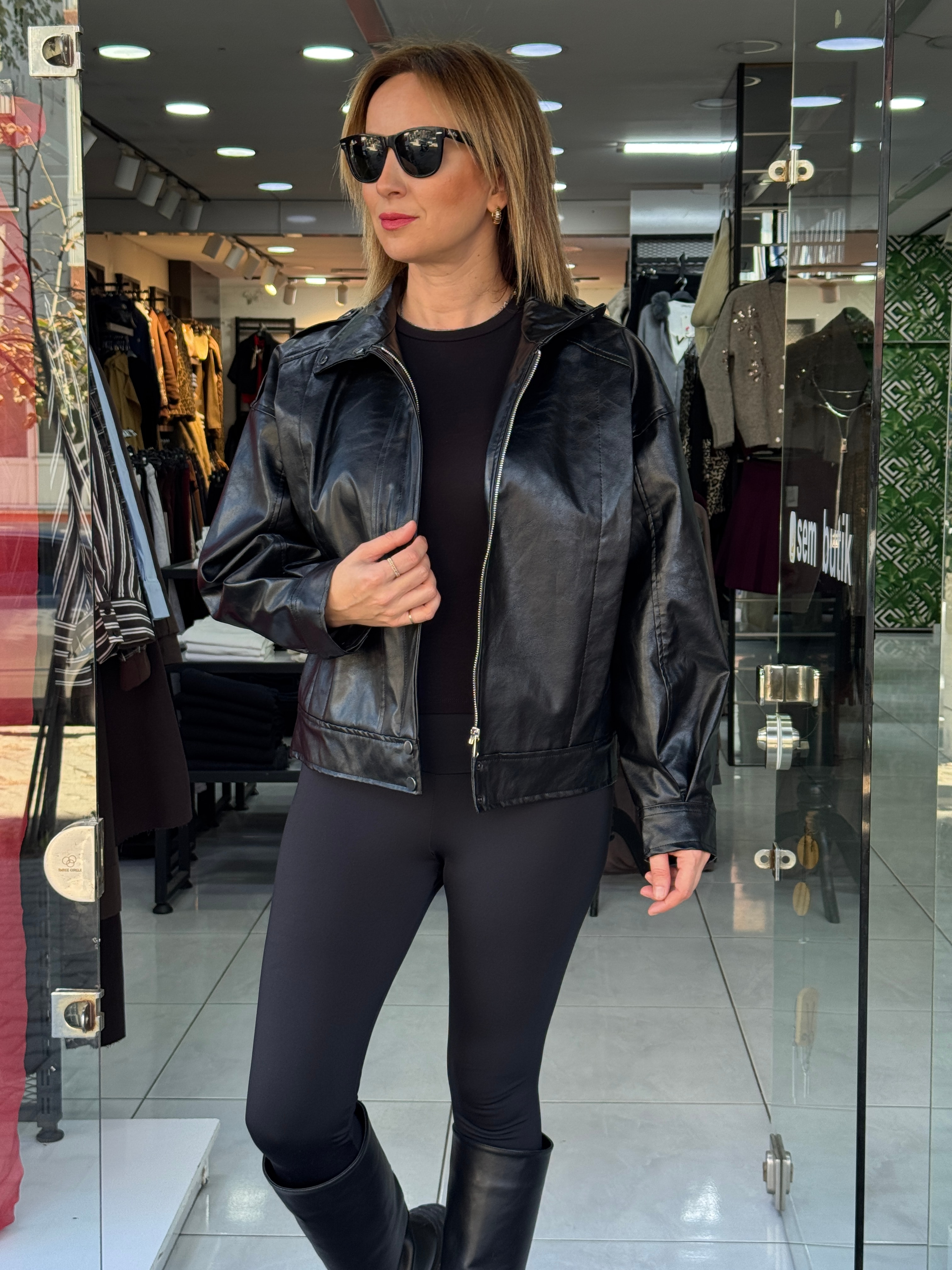 Dik Yaka Suni Deri Ceket