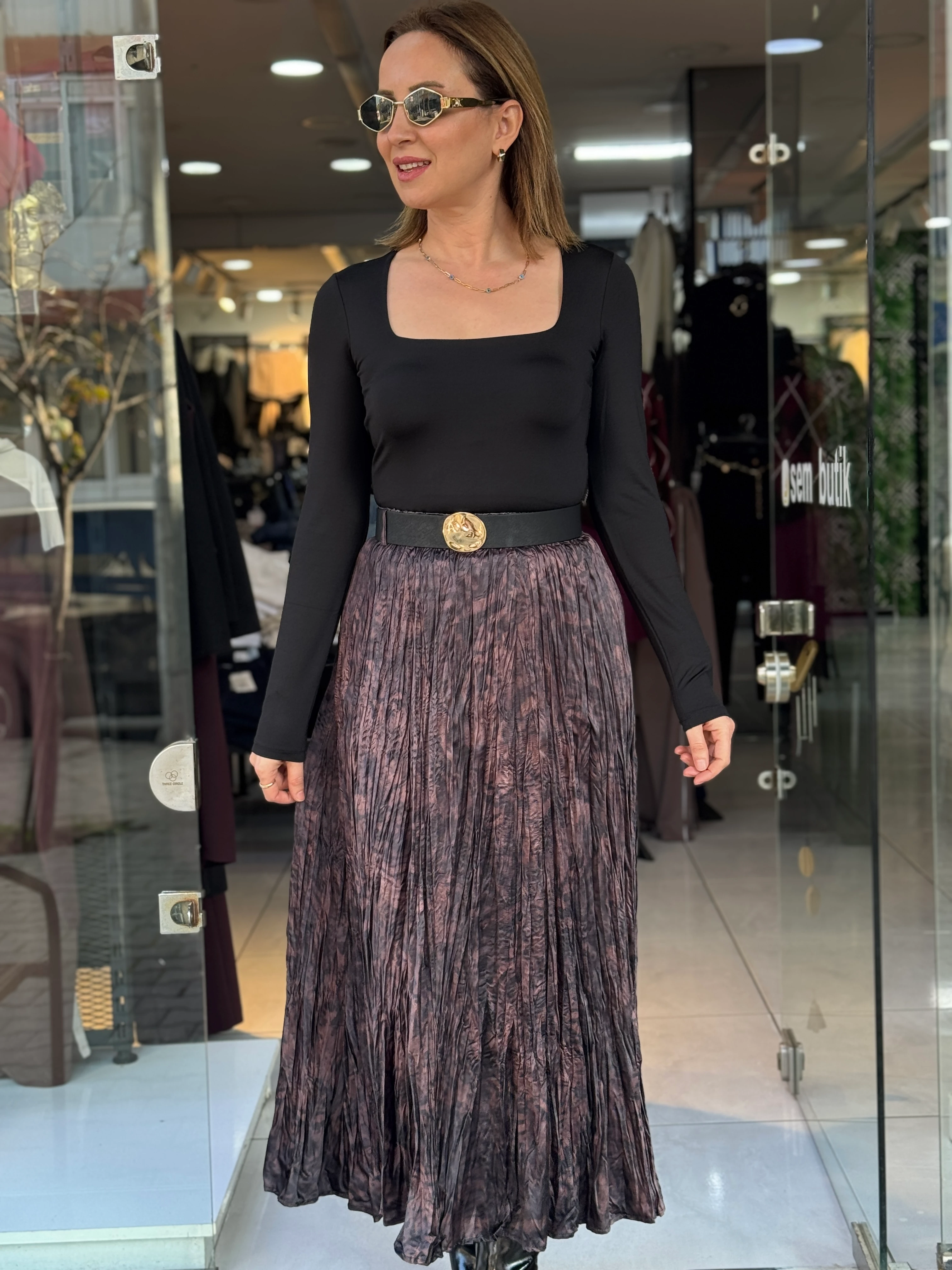 Desenli Kraşlı Saten Etek