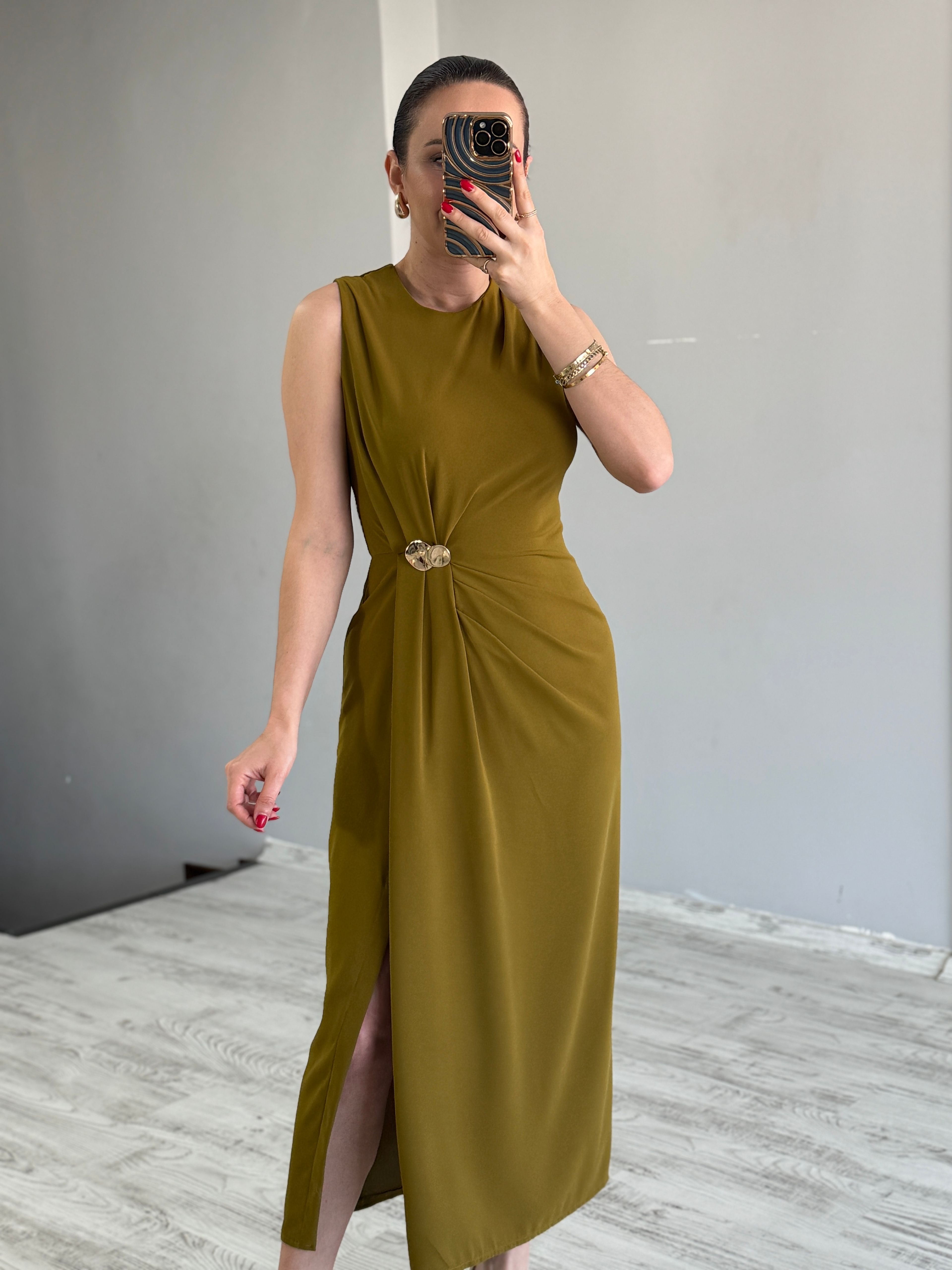 Gold Detaylı Elbise
