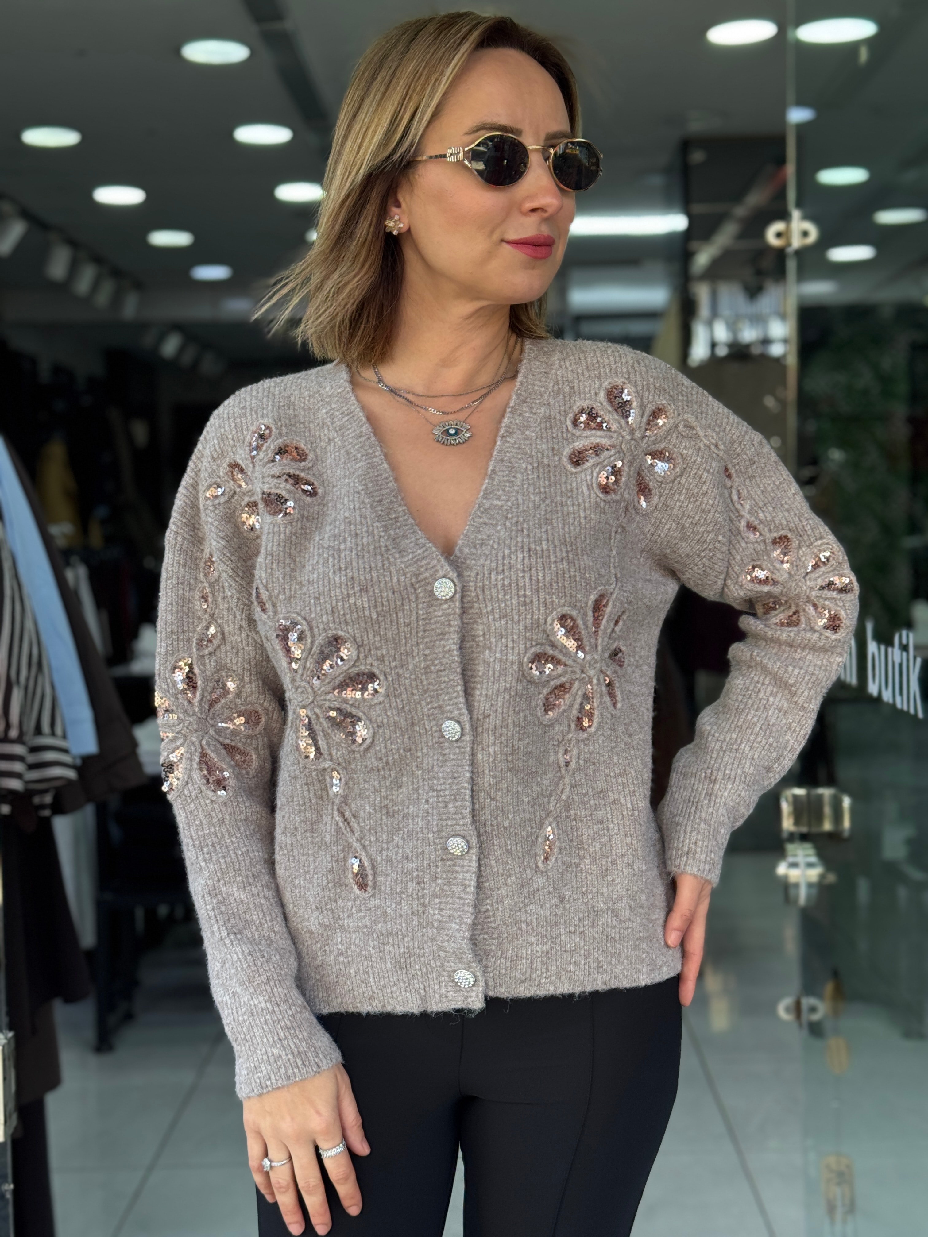 Pul Nakışlı Hırka