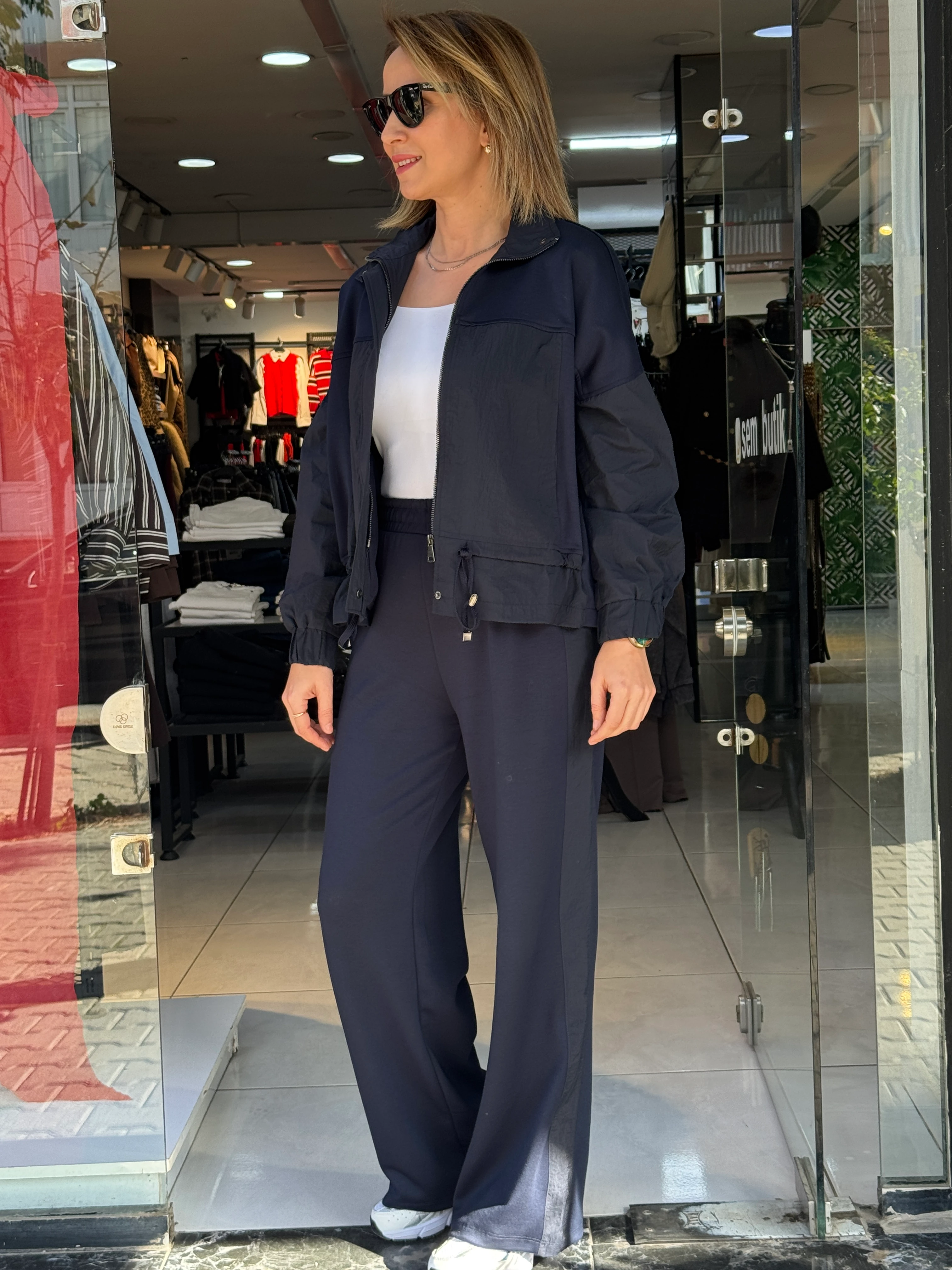 Lacivert Paraşüt Detaylı Takım