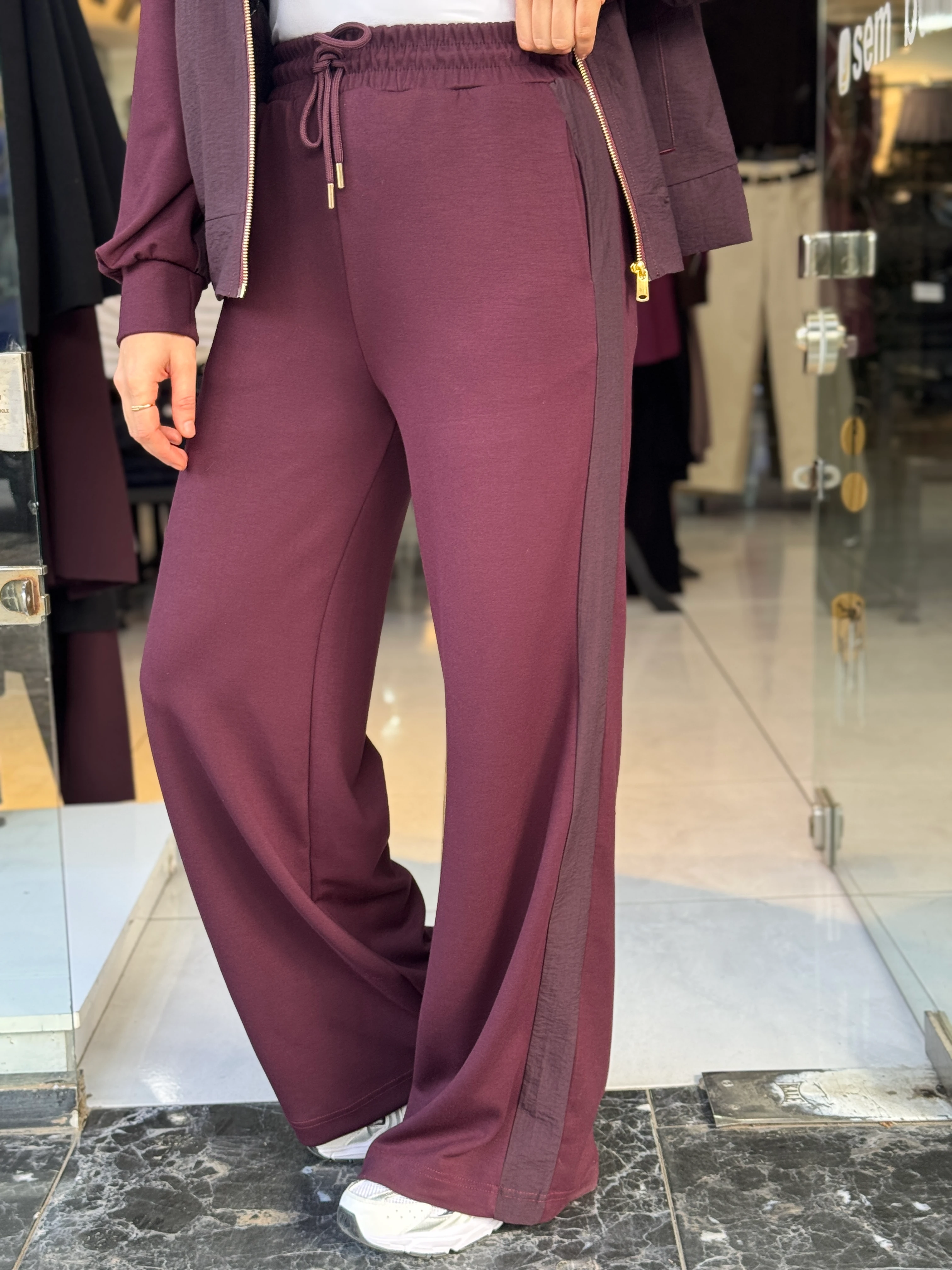 Paraşüt Detay Kapüşonlu Takım