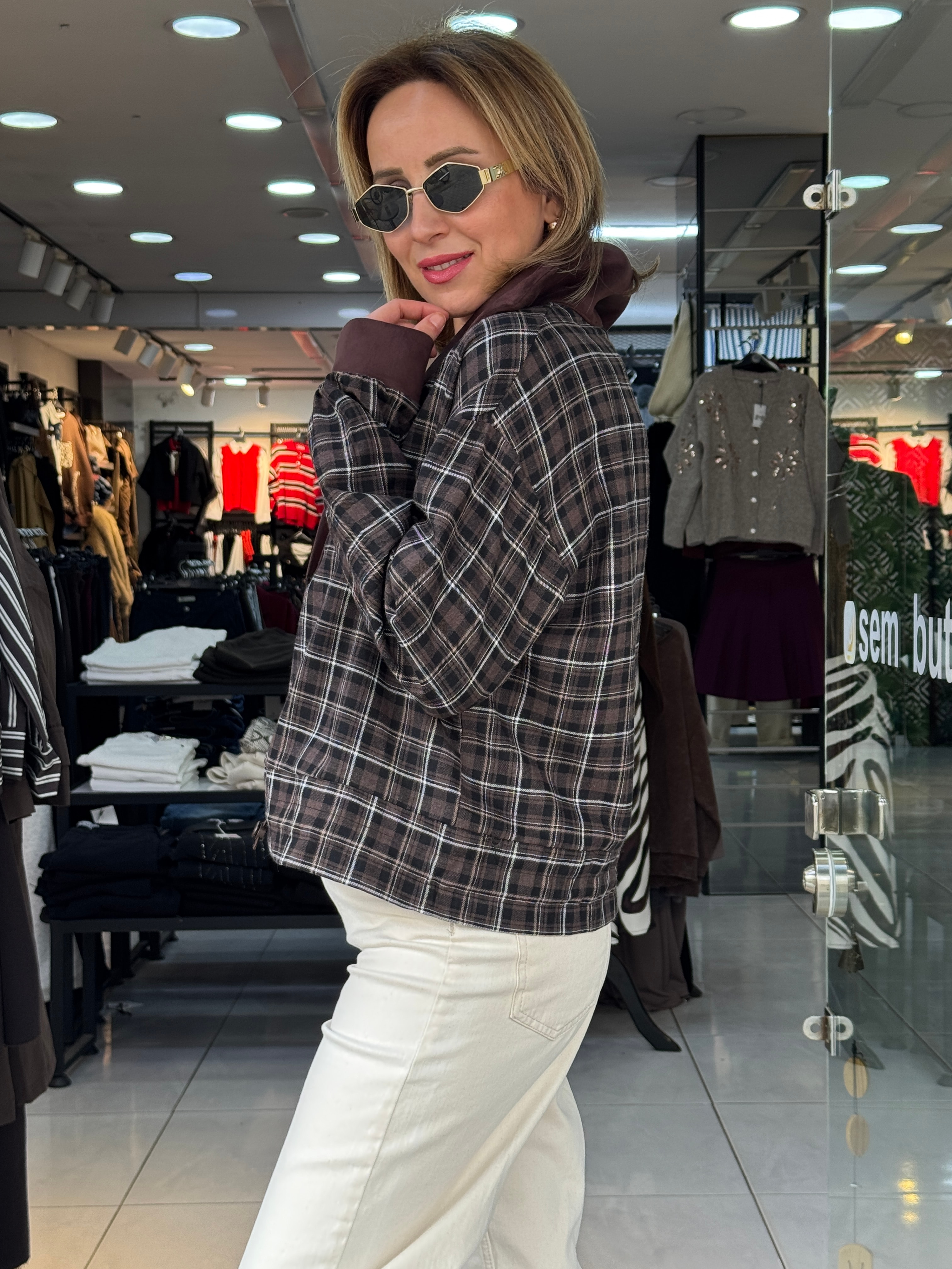 Nubuk Yaka Detaylı Ekose Sweat