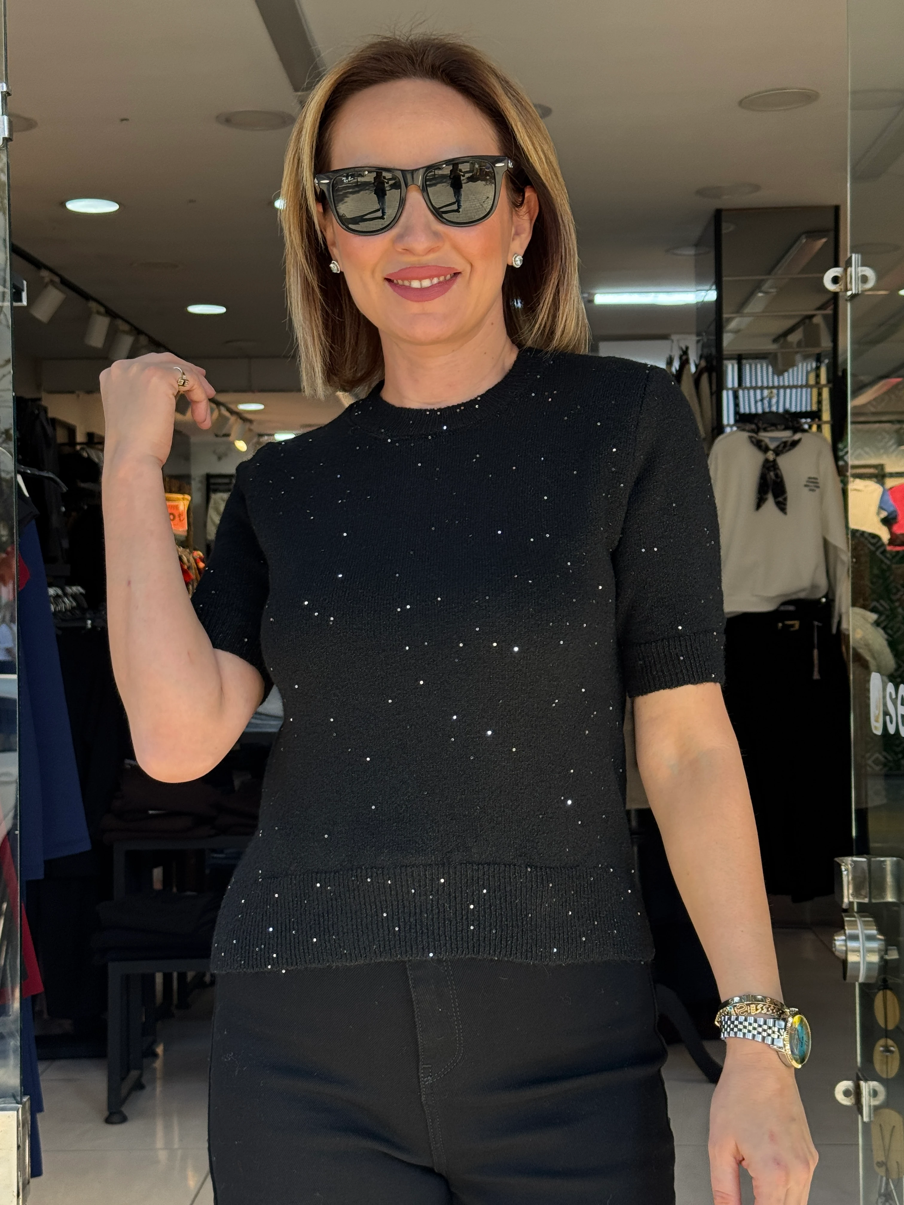 Simli Ve Pullu Basic Kısakollu Kazak