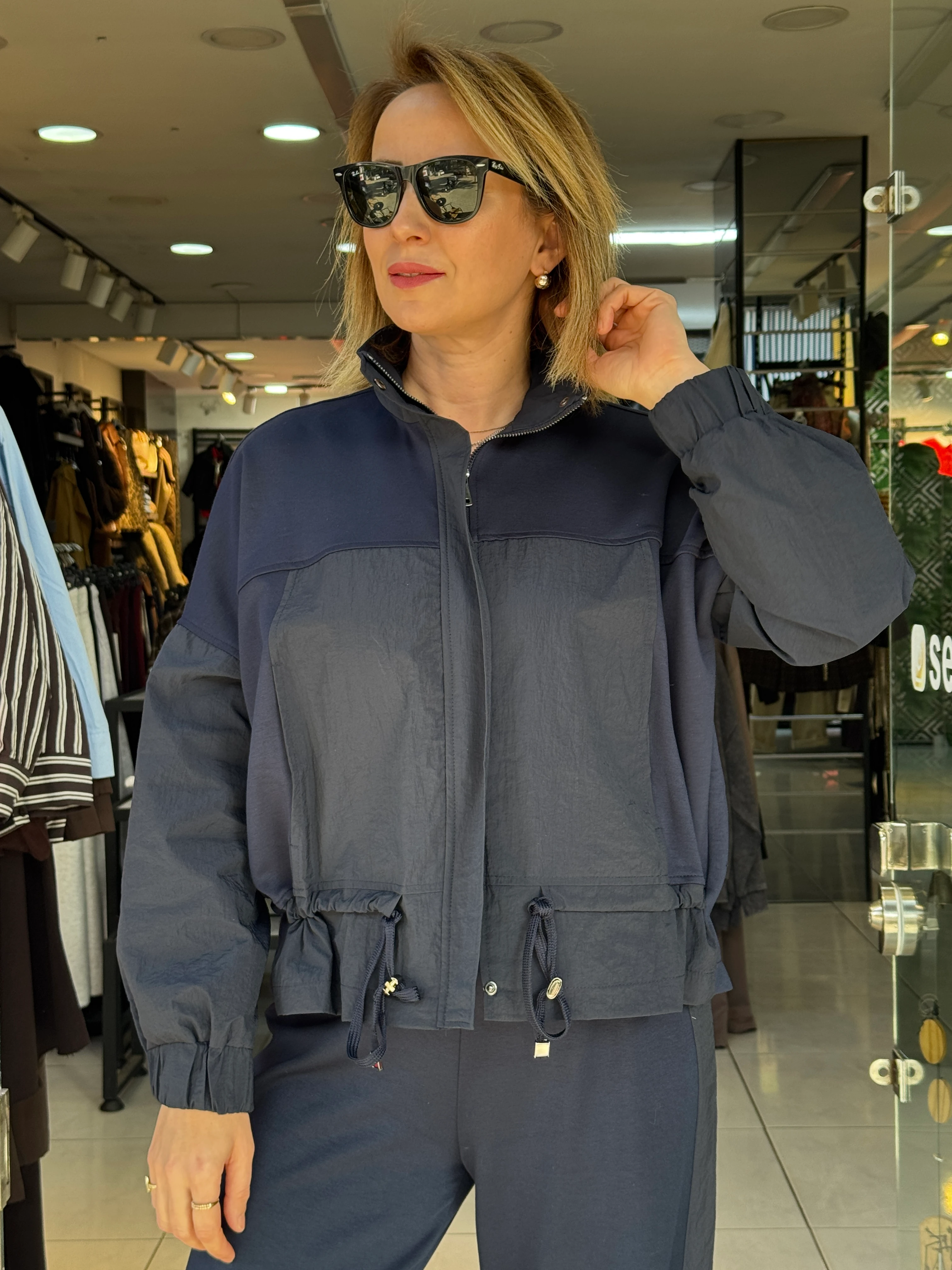 Lacivert Paraşüt Detaylı Takım