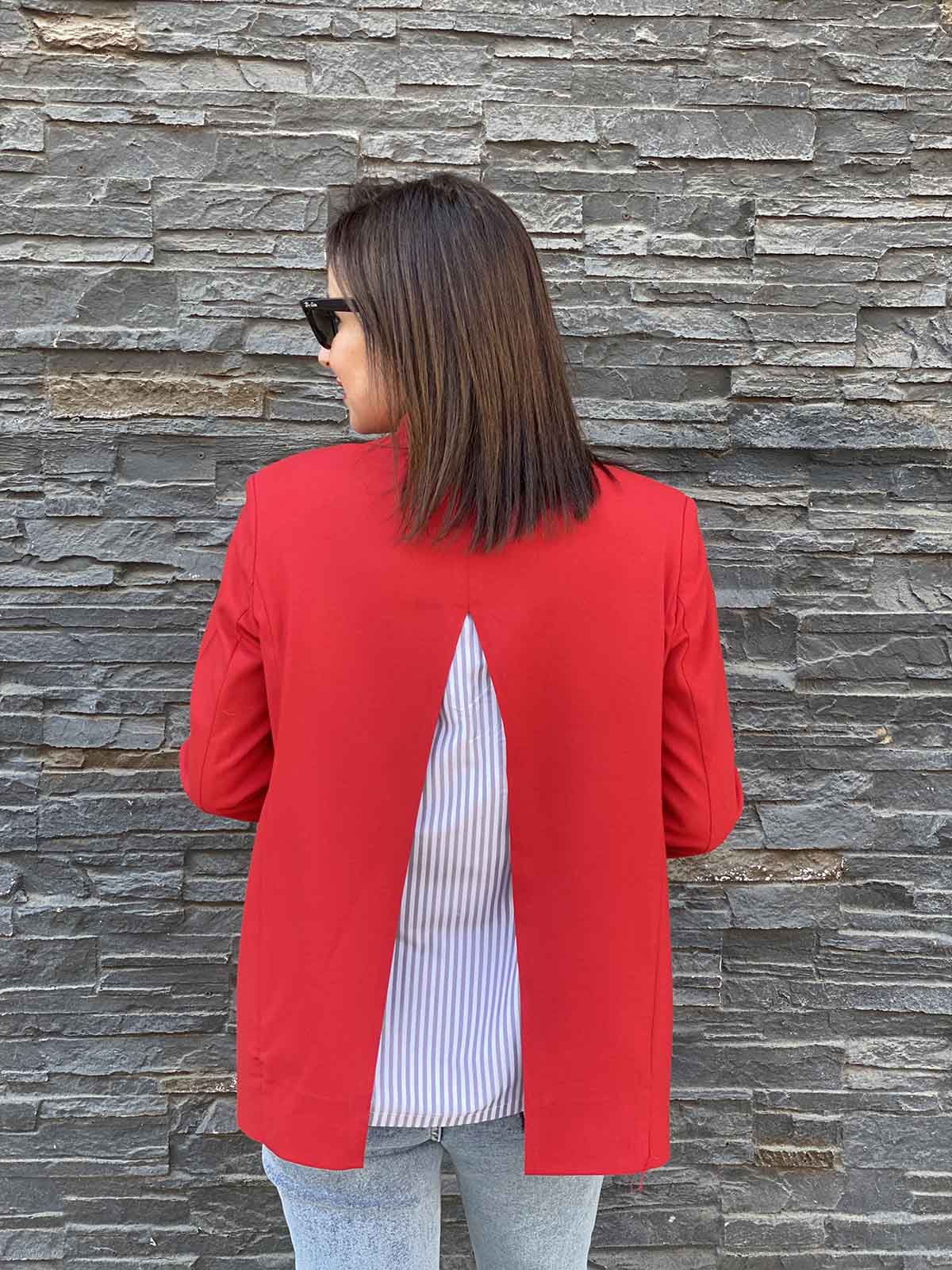 Arkası Çizgi Detaylı Blazer