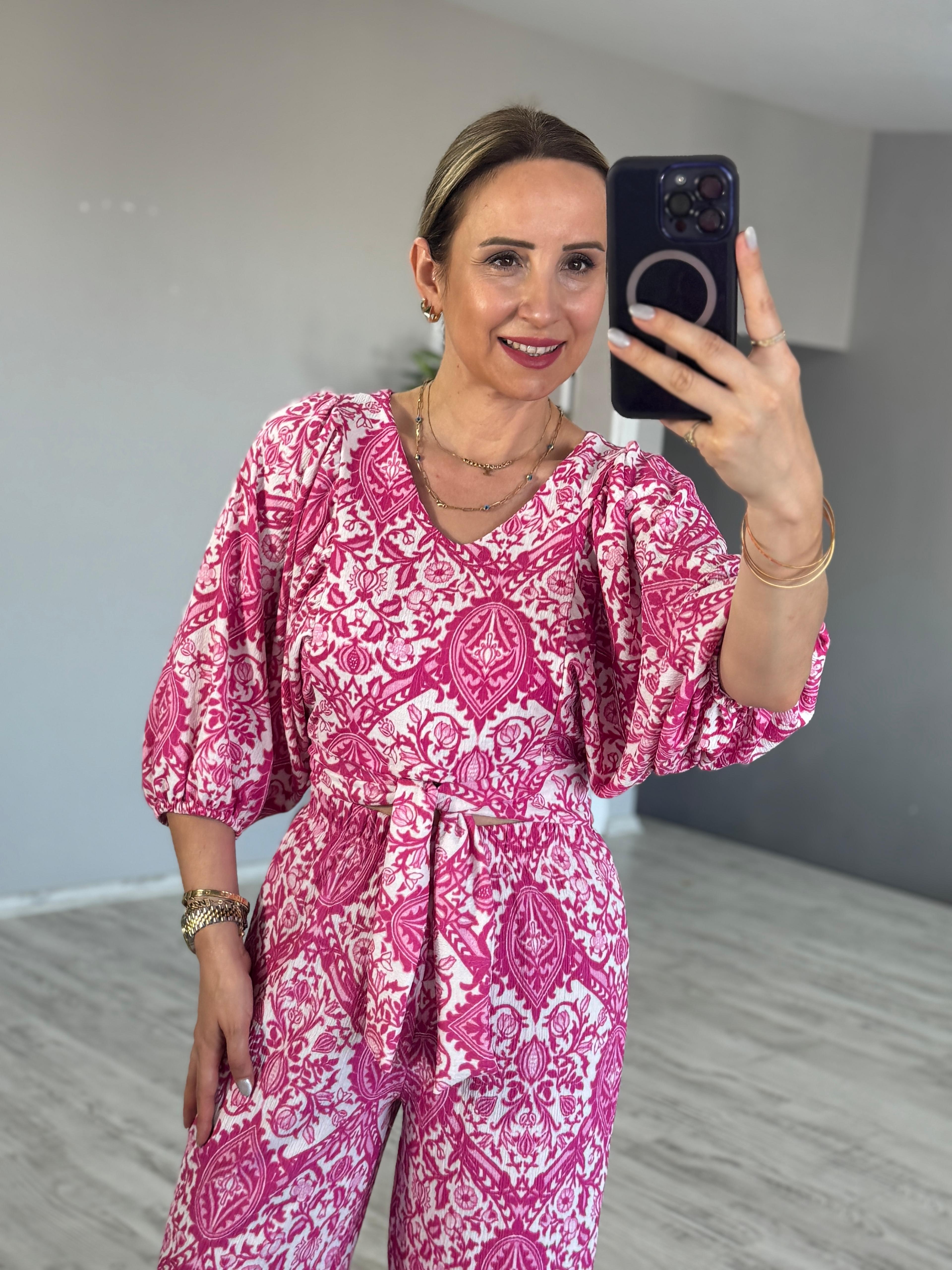 Pembe Desenli Takım