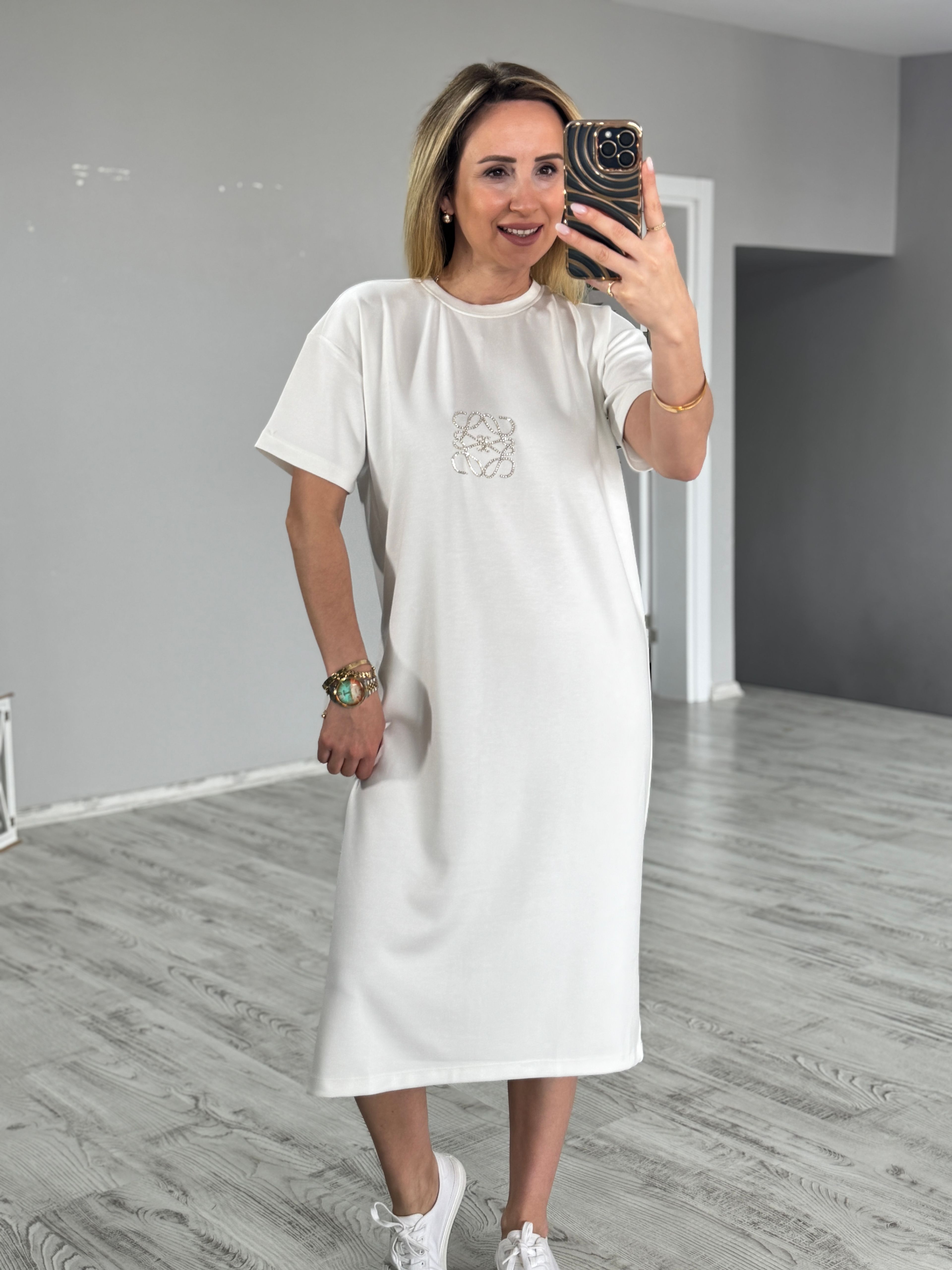Beyaz Modal Ön Taş Detaylı Elbise