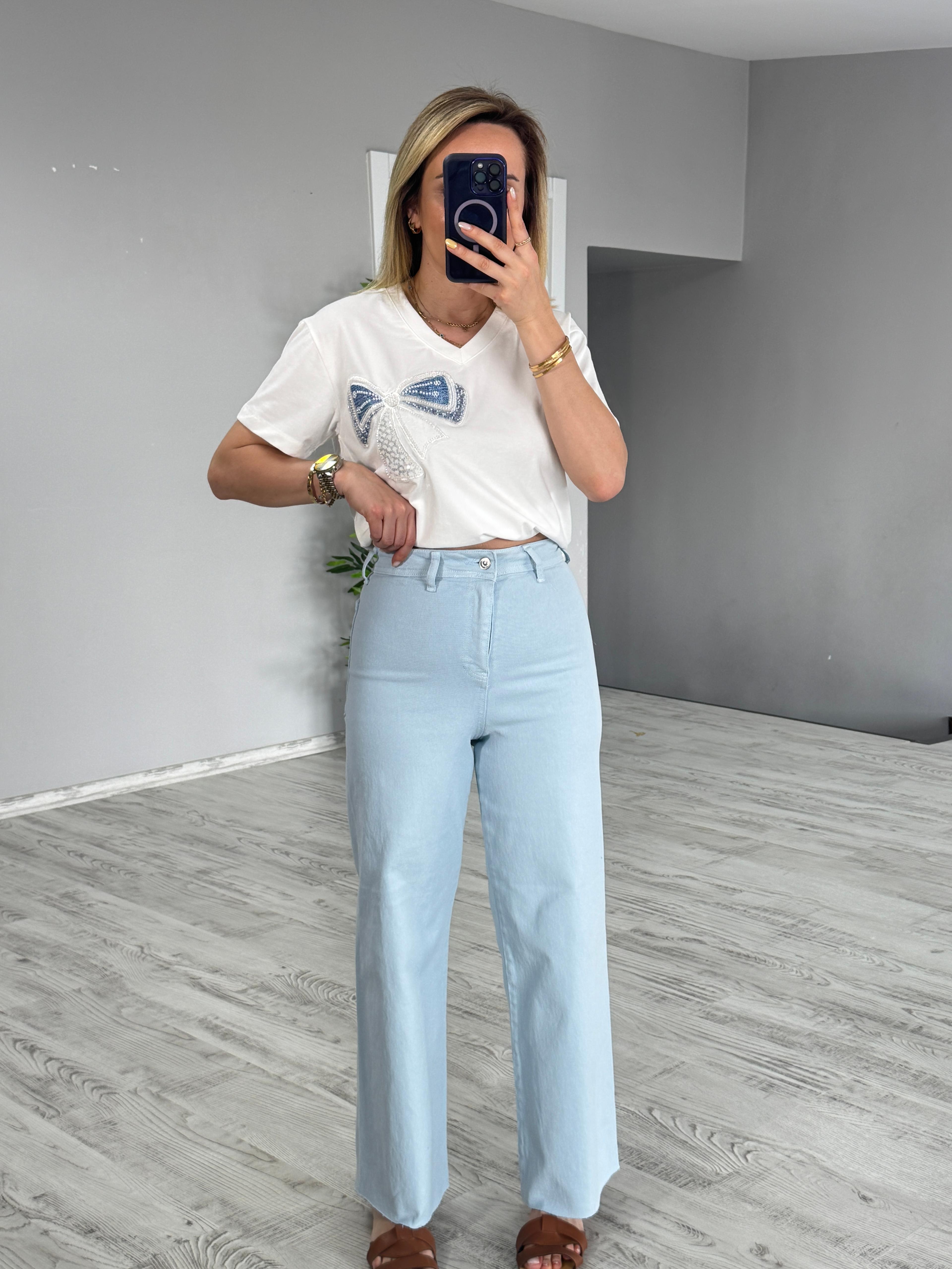 Yüksek Bel Kesik Paça Mavi Jean 