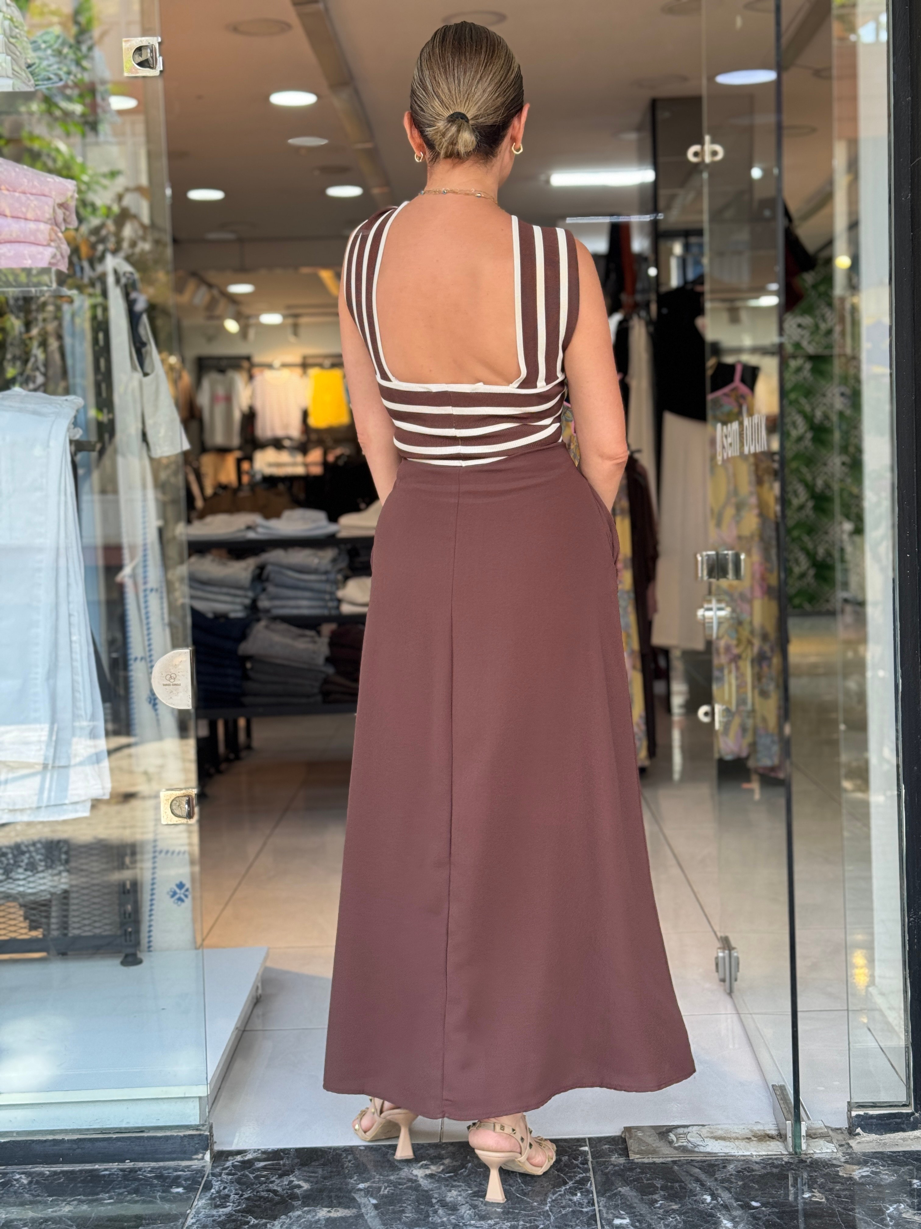 Çizgili Triko Detaylı Kahve Elbise