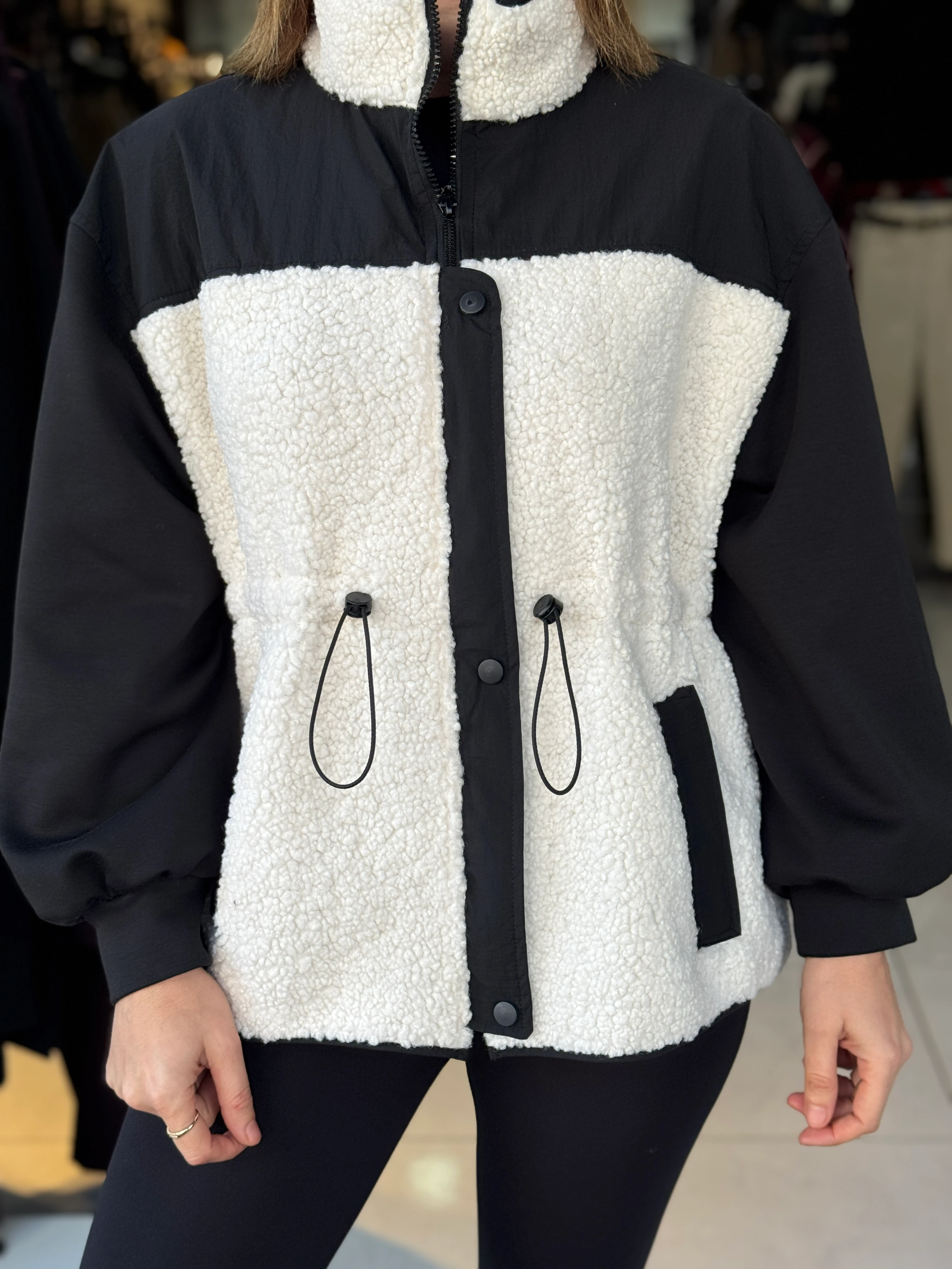 Teddy Detay Siyah Mont