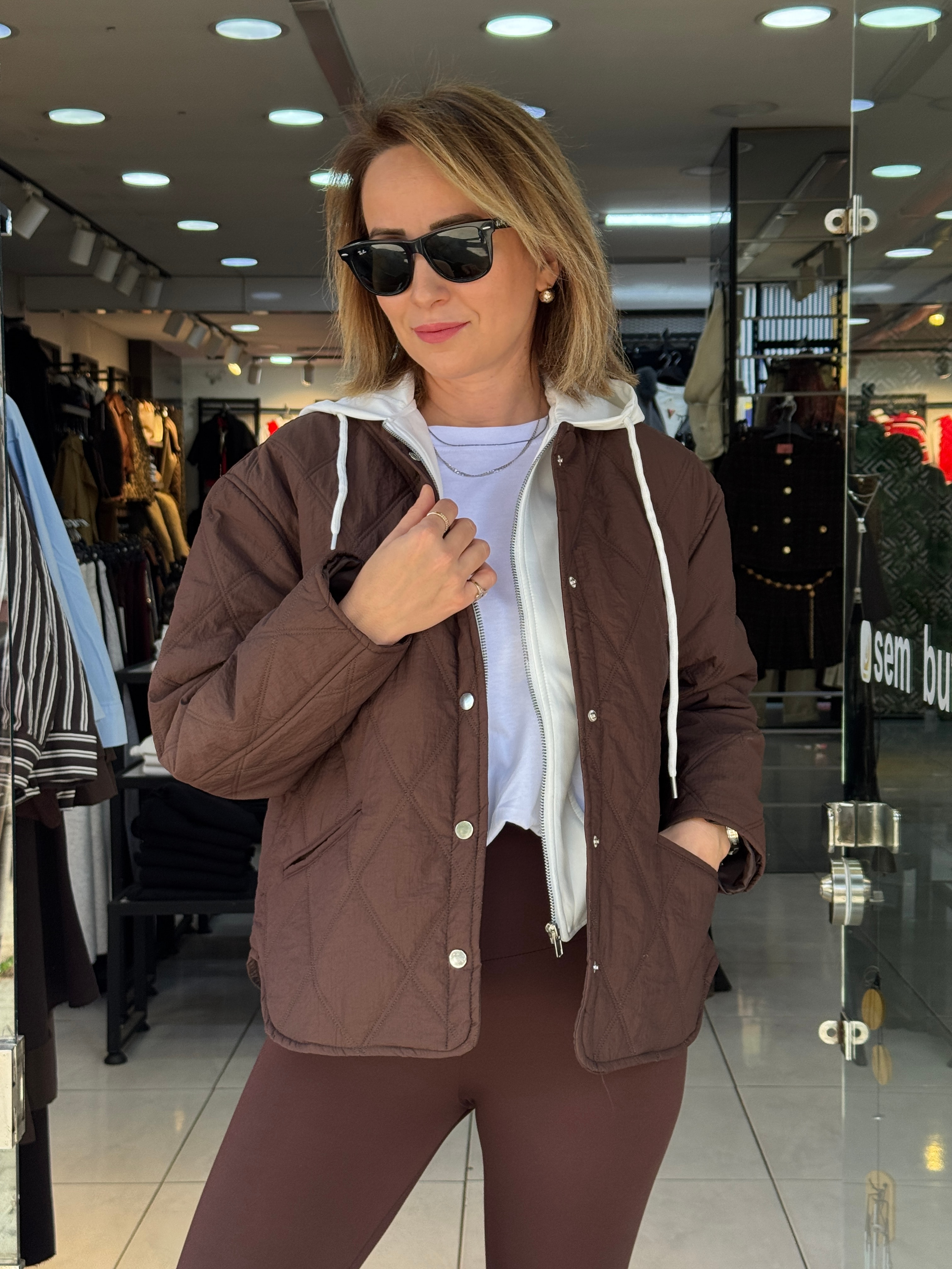 Kapitone Kapüşonlu Mont