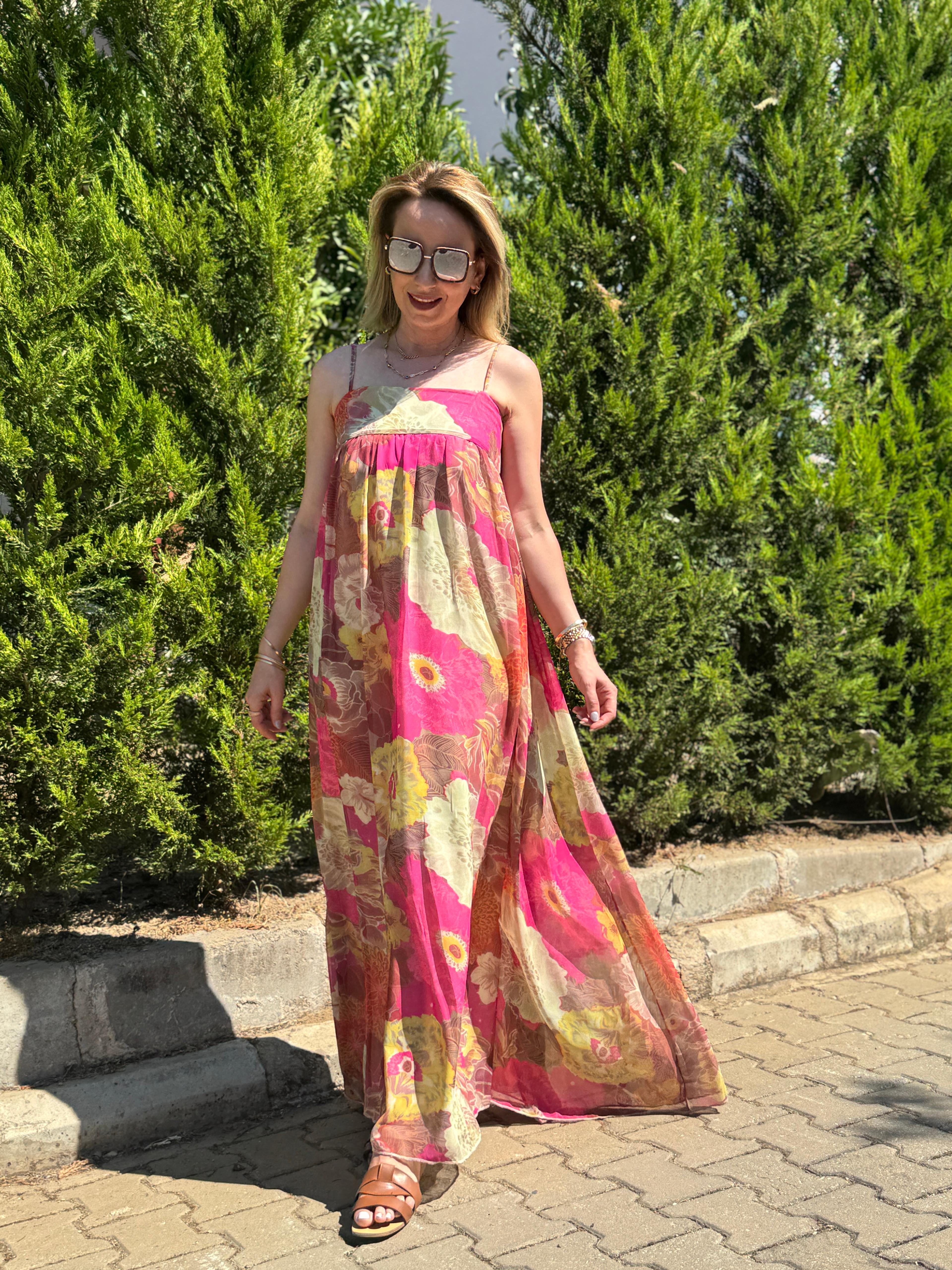 Askılı Desenli Pembe Şifon Elbise