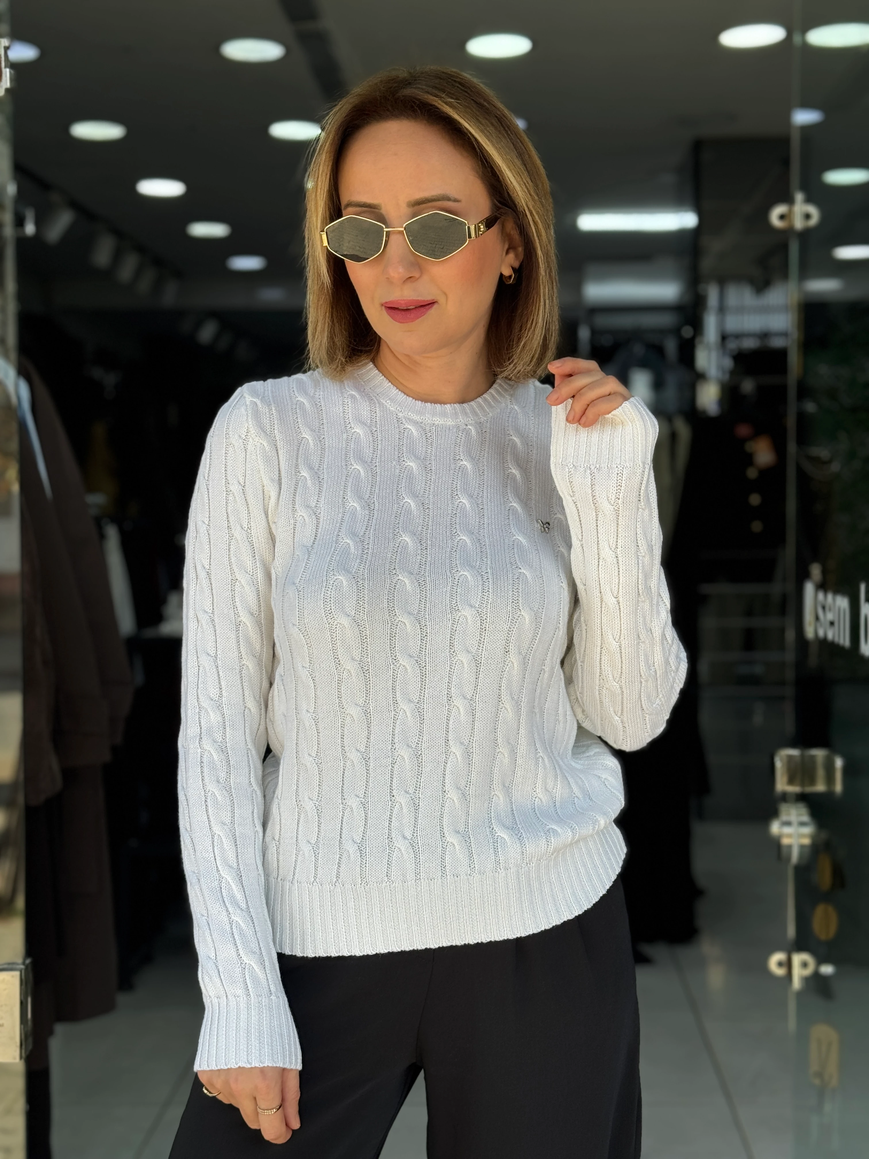 Kurdele Detay Saç Örme Kazak - Ekru