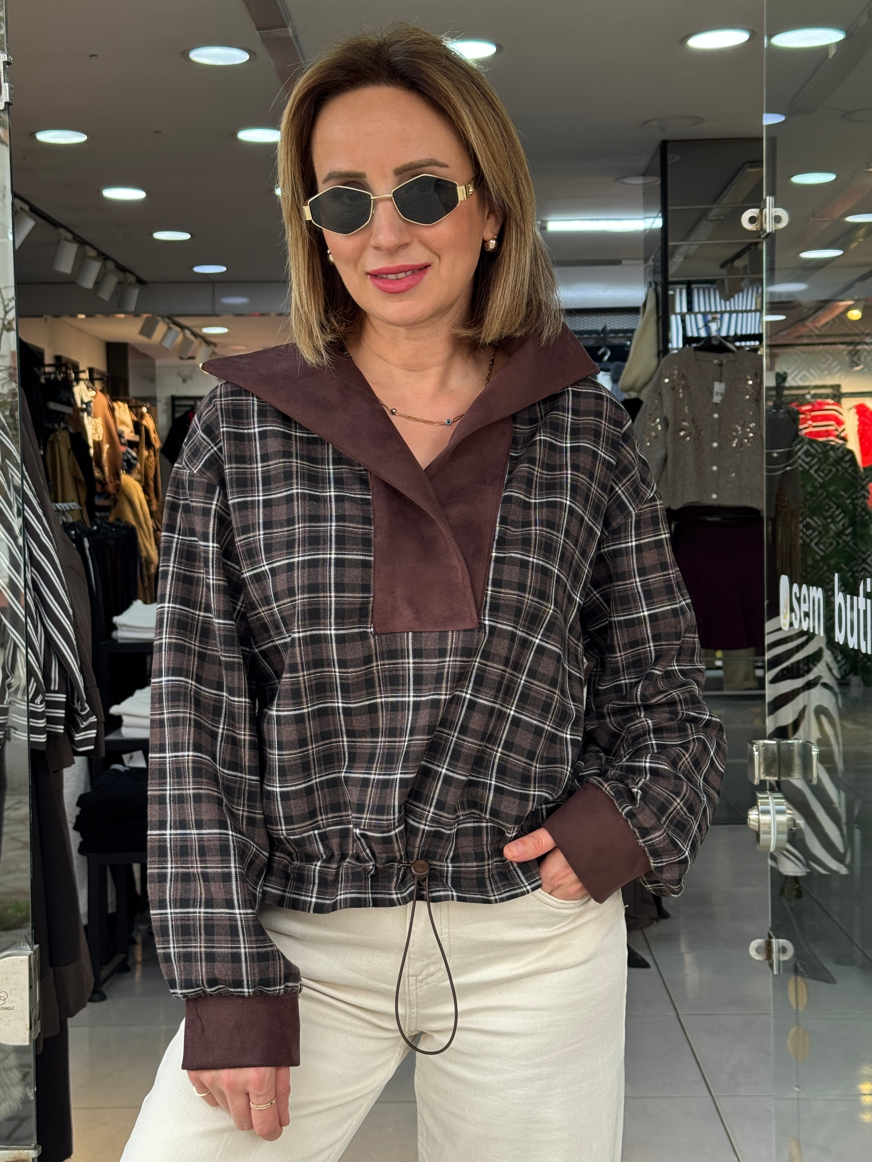 Nubuk Yaka Detaylı Ekose Sweat