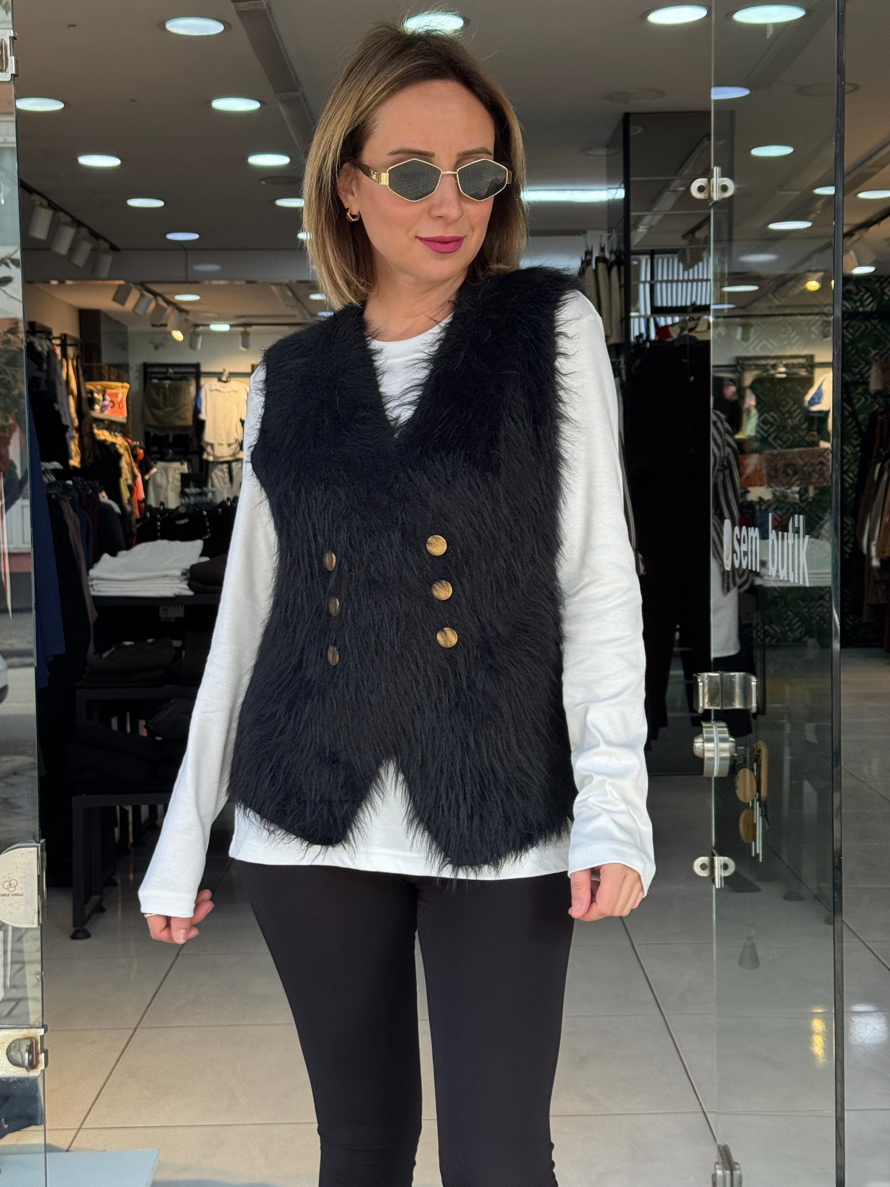 Yumoş Düğmeli Yelek - Siyah