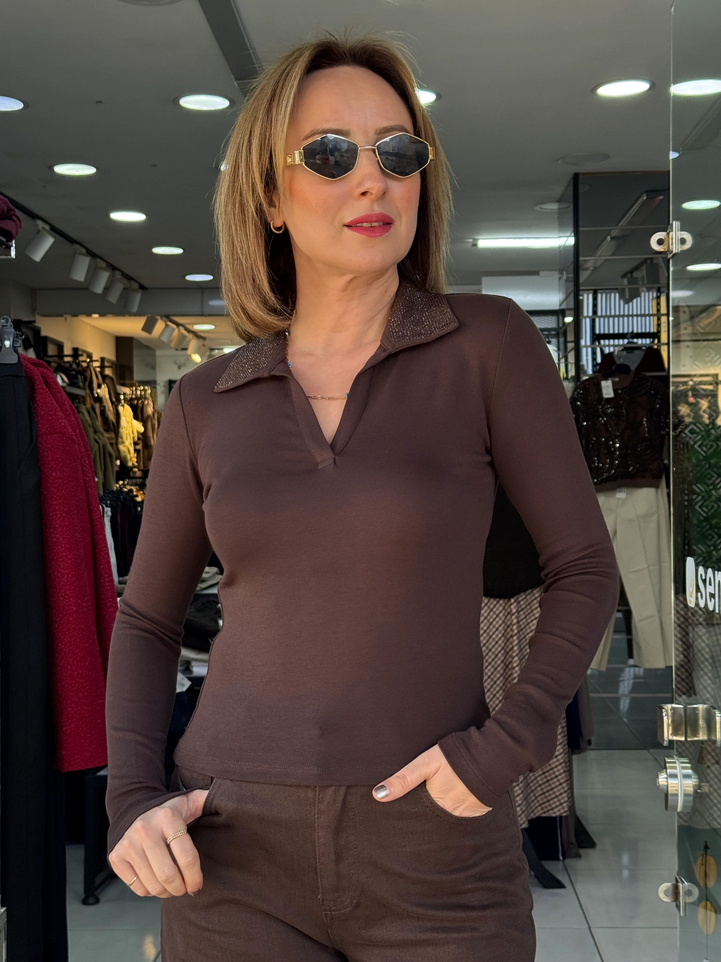 Polo Yaka Taş Detaylı Body - Kahve