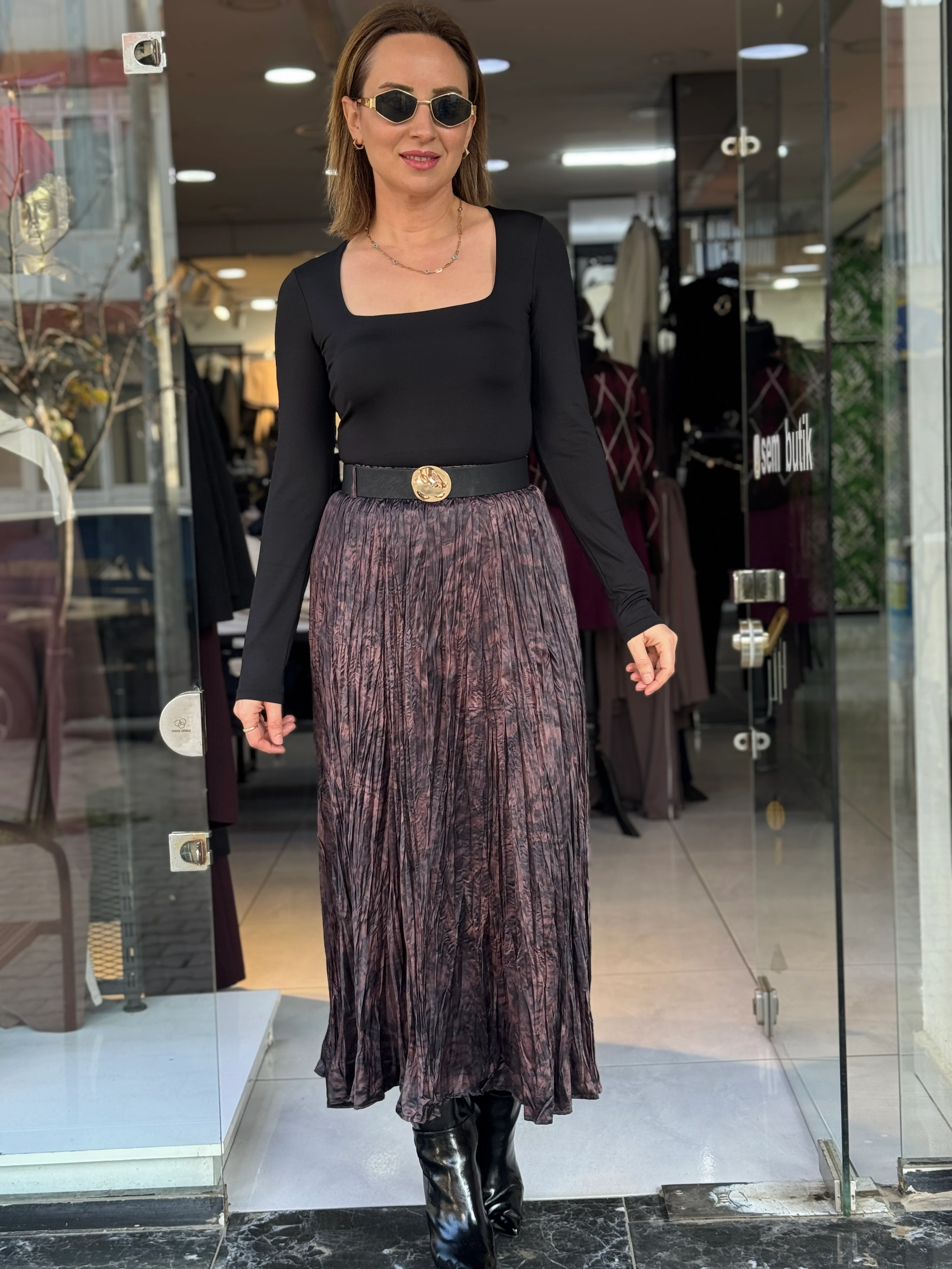 Desenli Kraşlı Saten Etek